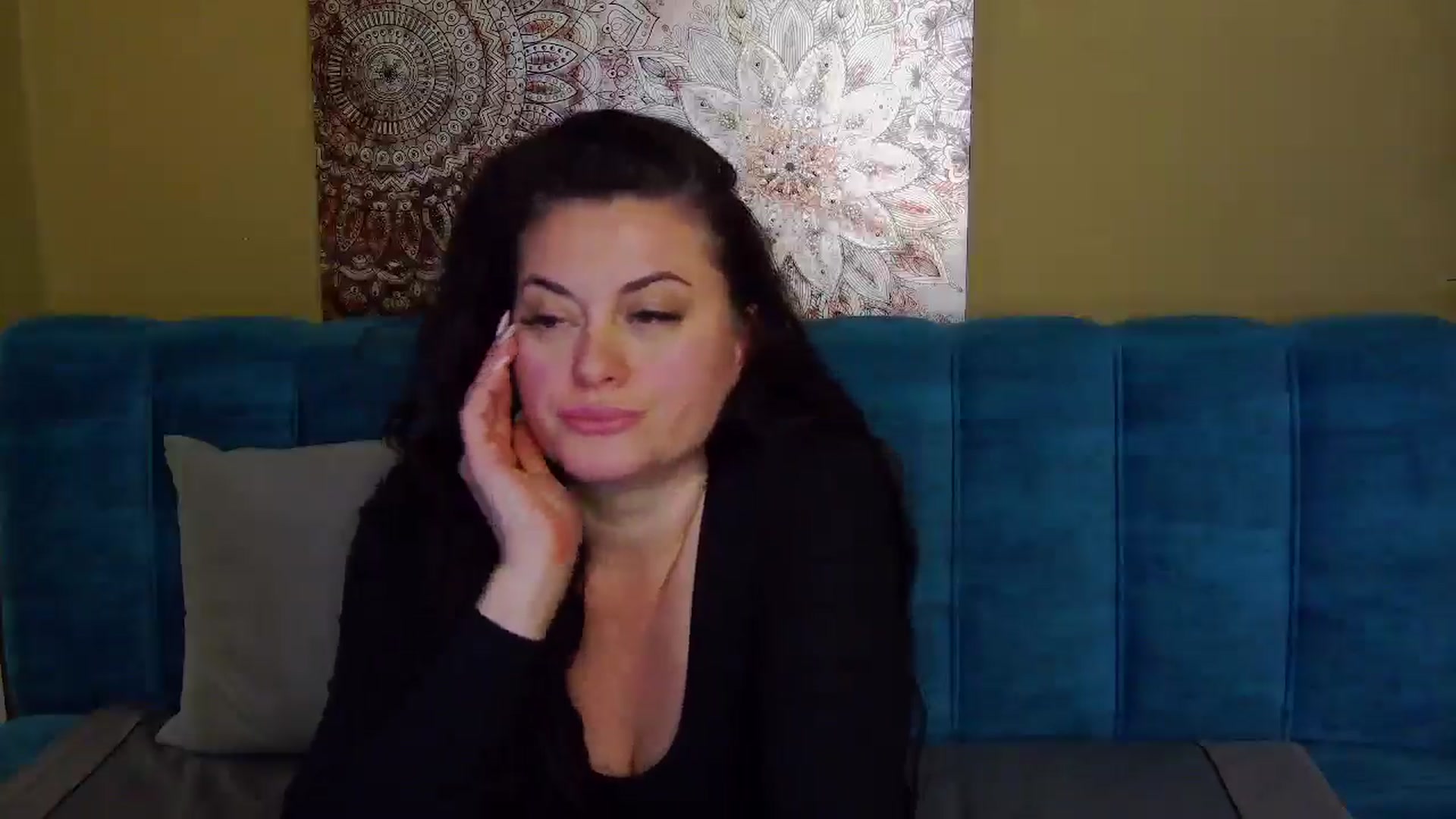 Gallery image thumbnail from ForeverChic's myfreecams stream on, 10/16/2025, 08:31 image 4 of 20