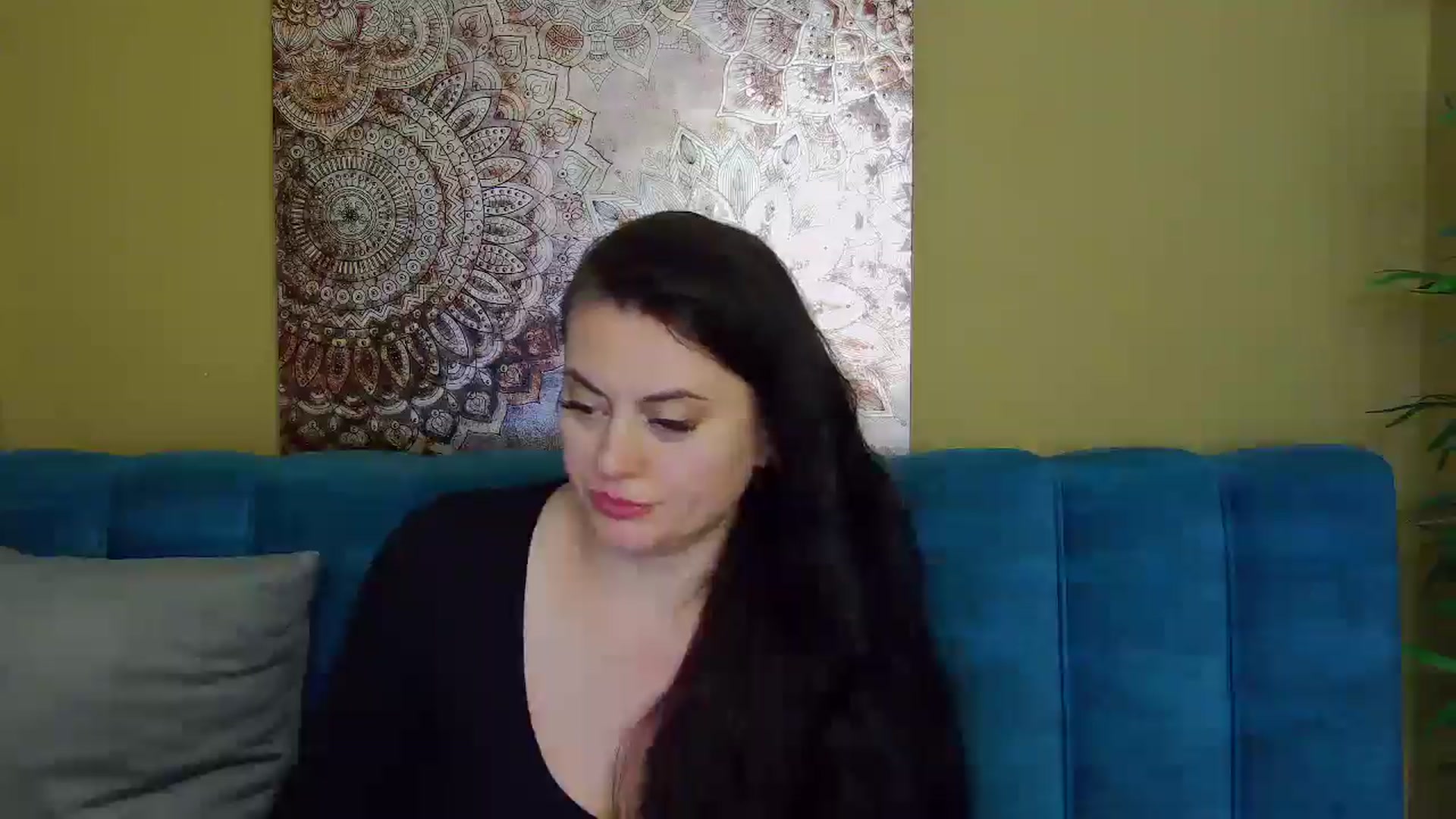 Gallery image thumbnail from ForeverChic's myfreecams stream on, 10/16/2025, 11:07 image 14 of 20