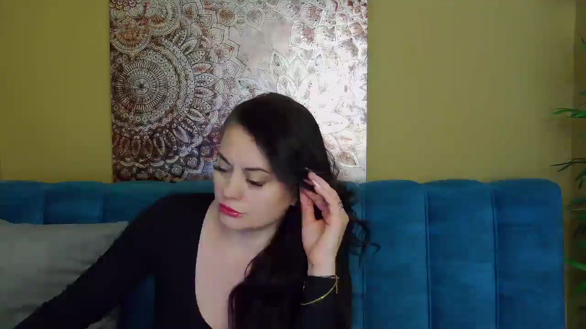 Gallery image thumbnail from ForeverChic's myfreecams stream on, 10/16/2025, 11:07 image 3 of 20