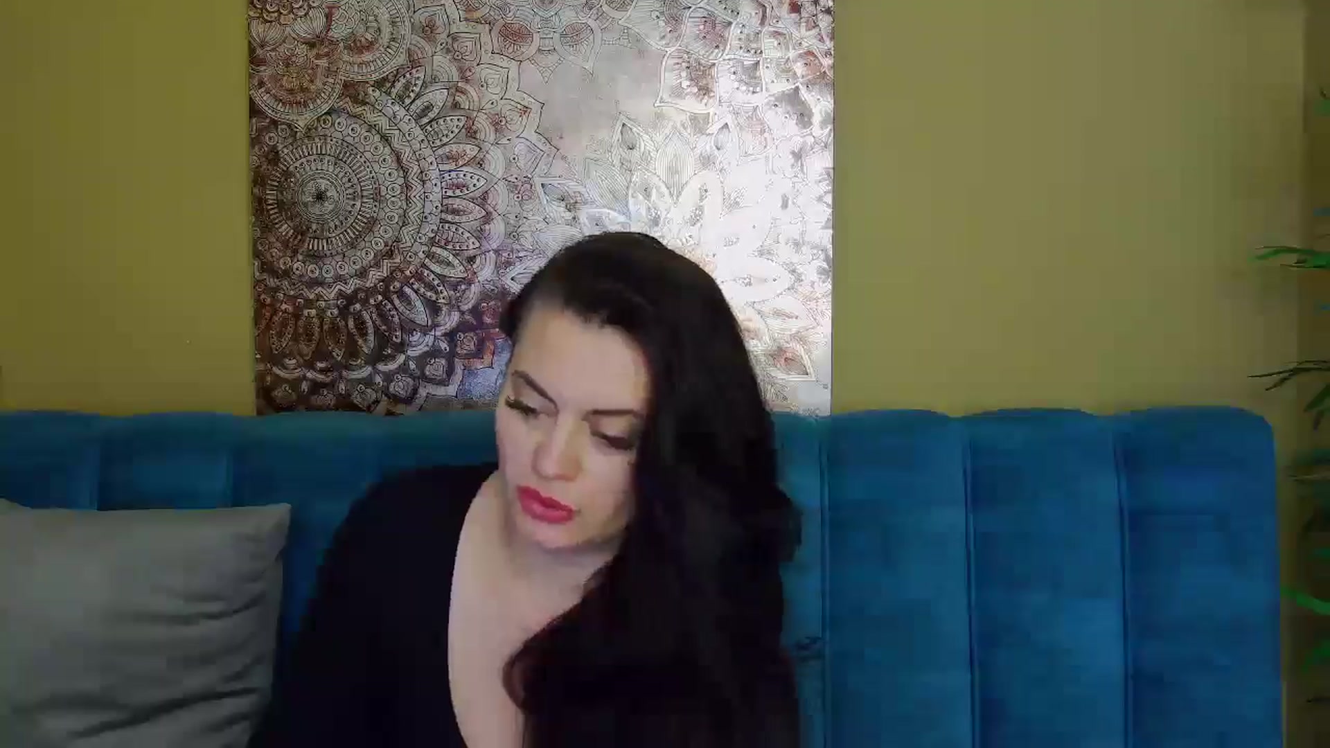 Gallery image thumbnail from ForeverChic's myfreecams stream on, 10/16/2025, 11:07 image 11 of 20