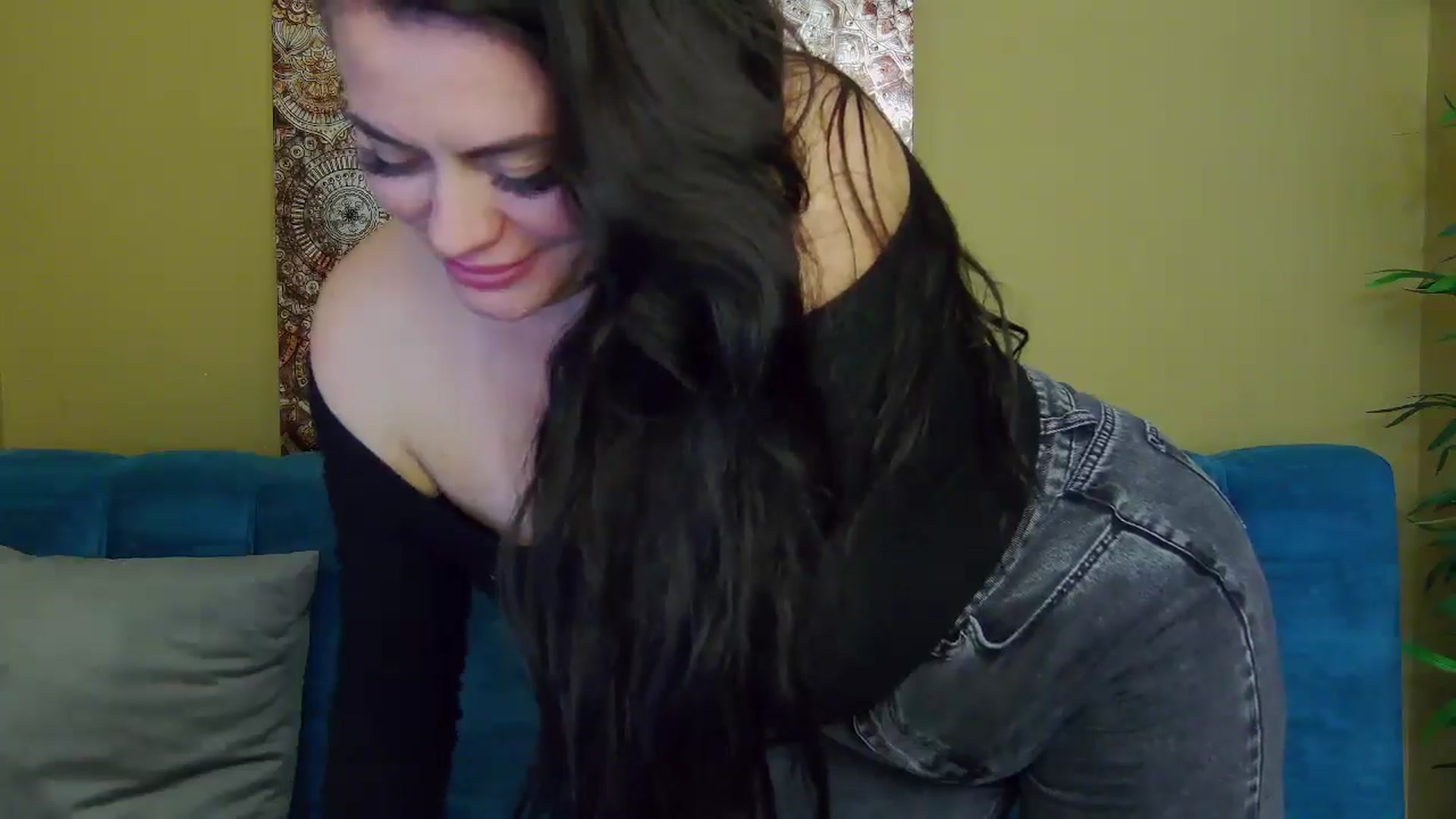 Gallery image thumbnail from ForeverChic's myfreecams stream on, 10/16/2025, 11:07 image 19 of 20