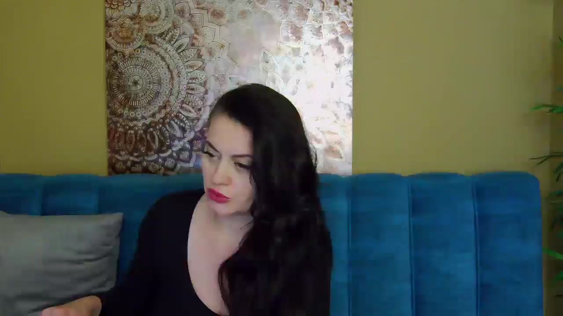 Gallery image thumbnail from ForeverChic's myfreecams stream on, 10/16/2025, 11:07 image 1 of 20
