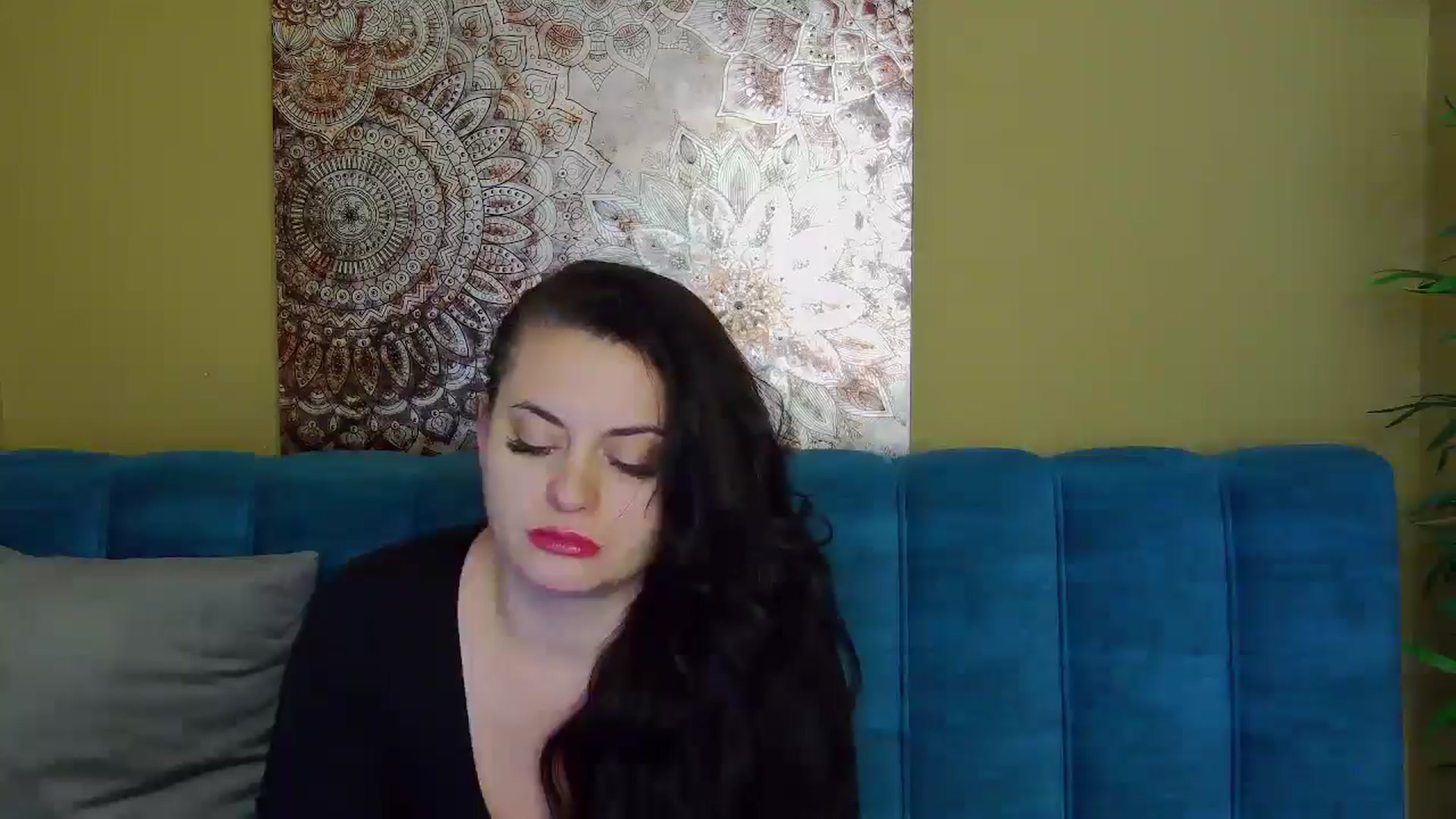 Gallery image thumbnail from ForeverChic's myfreecams stream on, 10/16/2025, 11:07 image 2 of 20