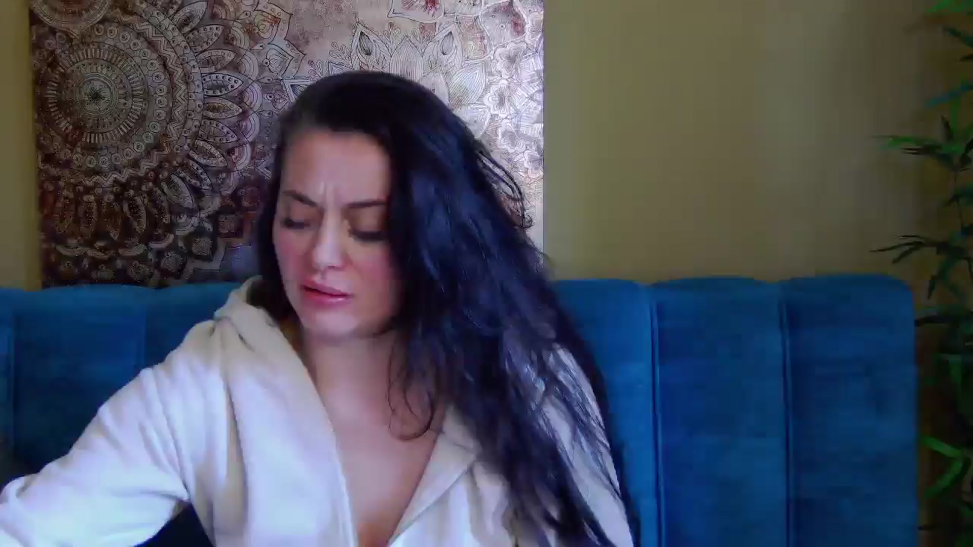 Gallery image thumbnail from ForeverChic's myfreecams stream on, 10/22/2025, 08:40 image 15 of 20