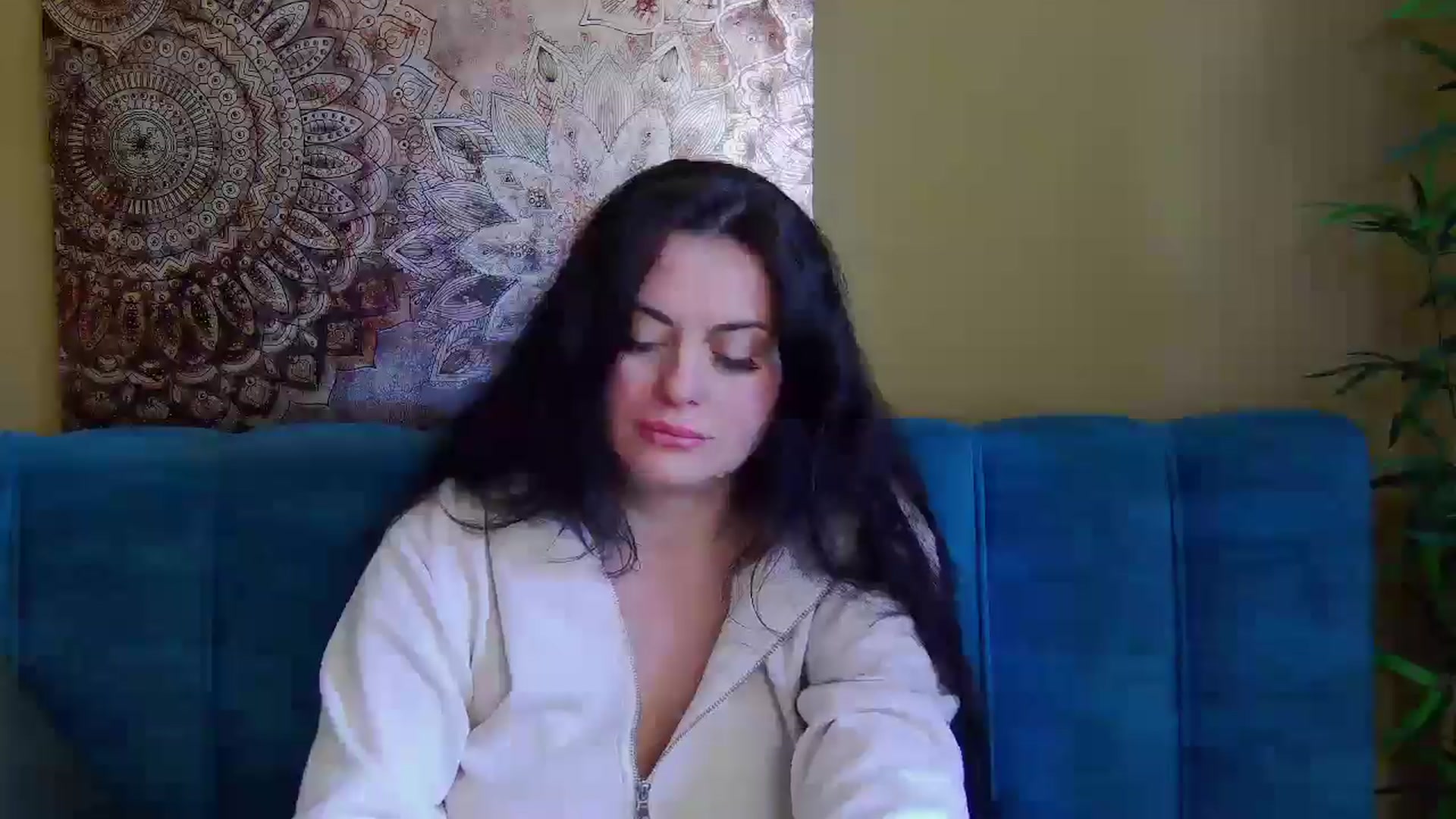Gallery image thumbnail from ForeverChic's myfreecams stream on, 10/22/2025, 08:40 image 18 of 20
