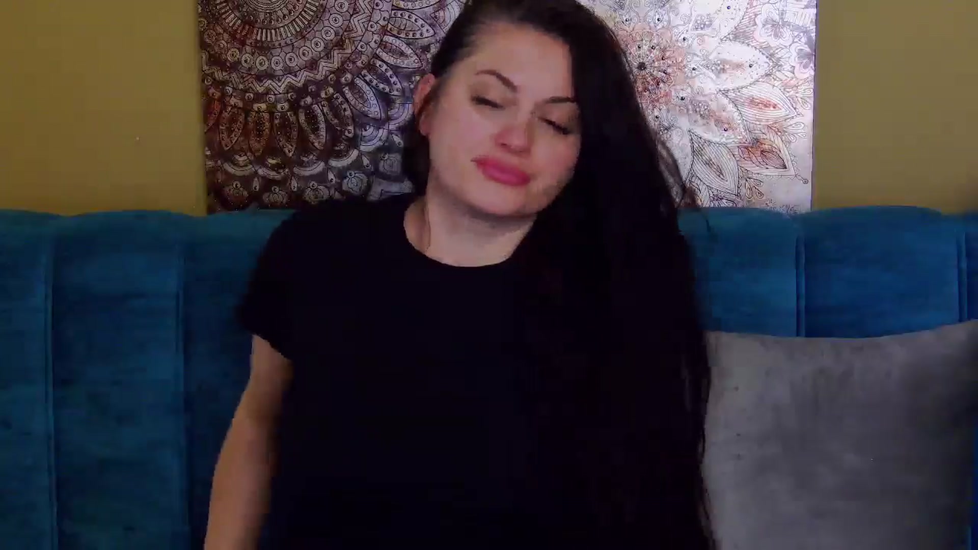 Gallery image thumbnail from ForeverChic's myfreecams stream on, 10/27/2025, 11:28 image 4 of 20