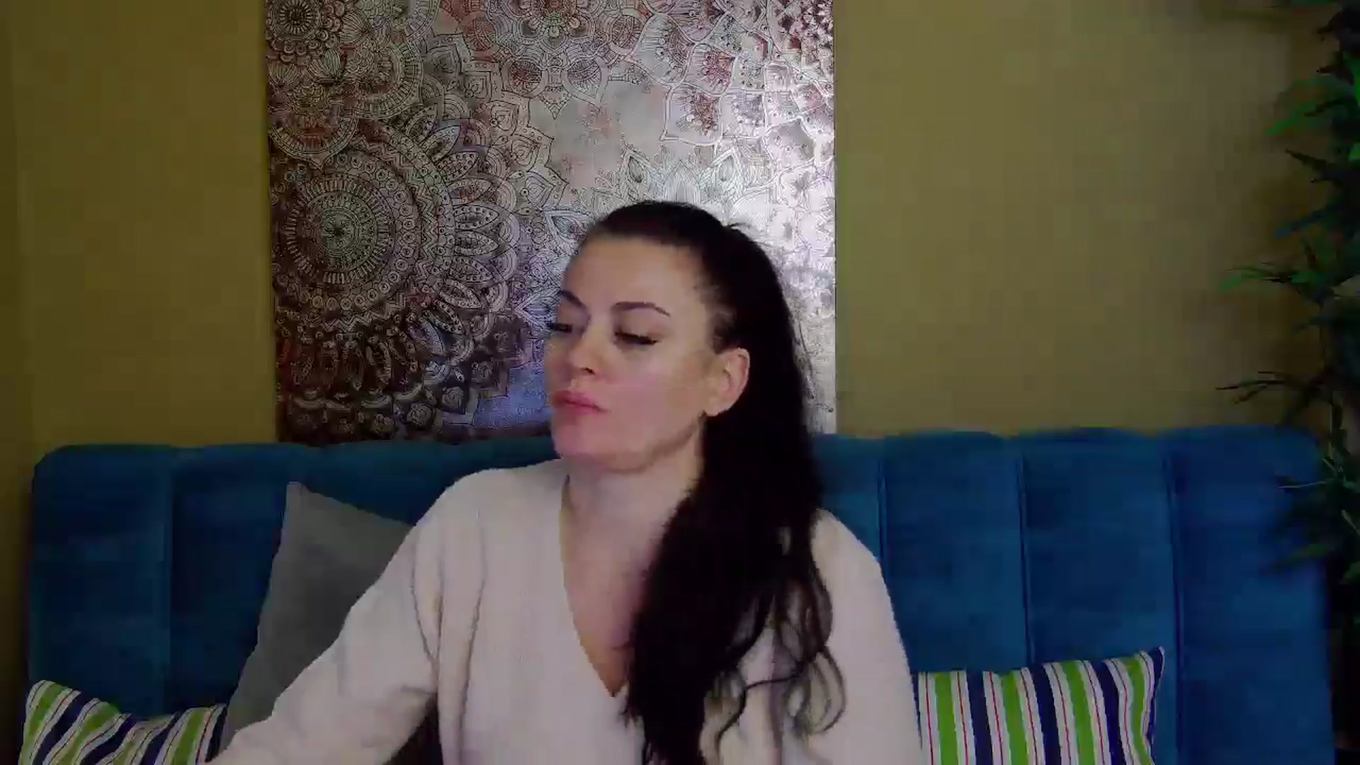 Gallery image thumbnail from ForeverChic's myfreecams stream on, 11/16/2025, 08:55 image 18 of 20