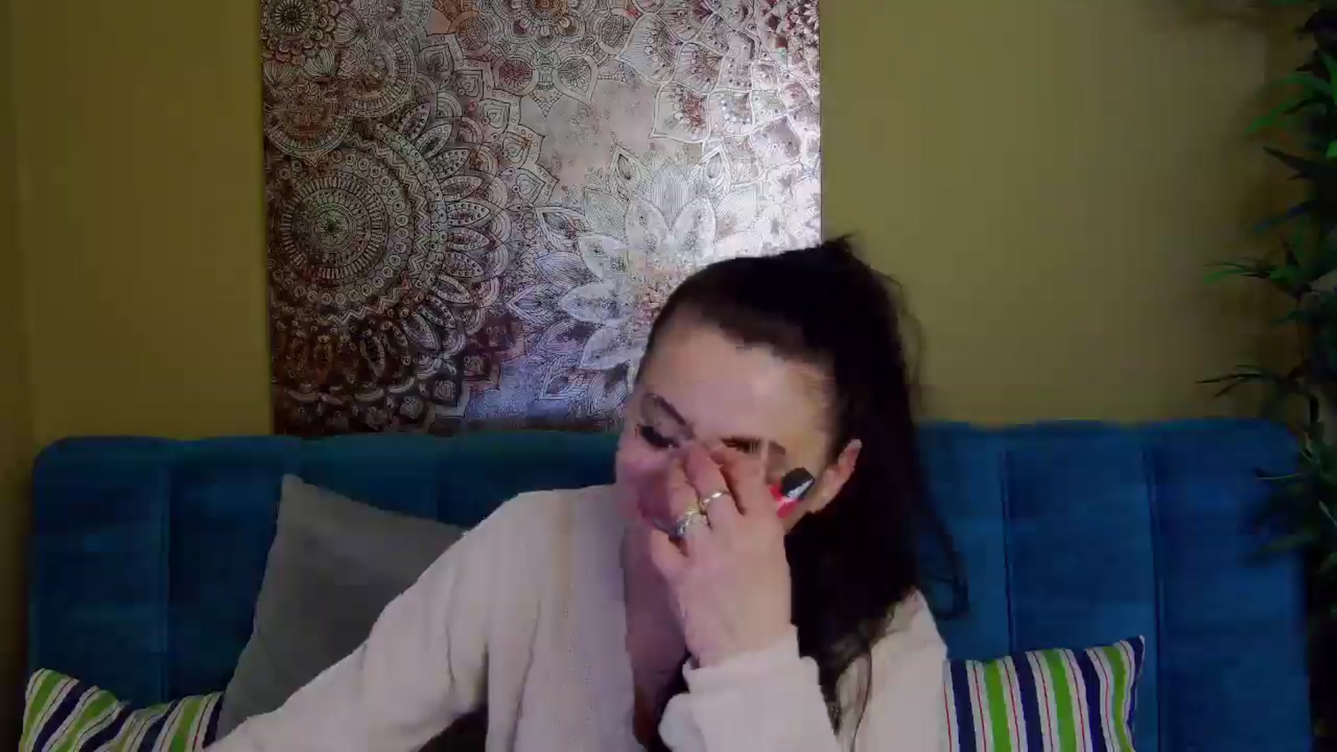 Gallery image thumbnail from ForeverChic's myfreecams stream on, 11/16/2025, 08:55 image 11 of 20