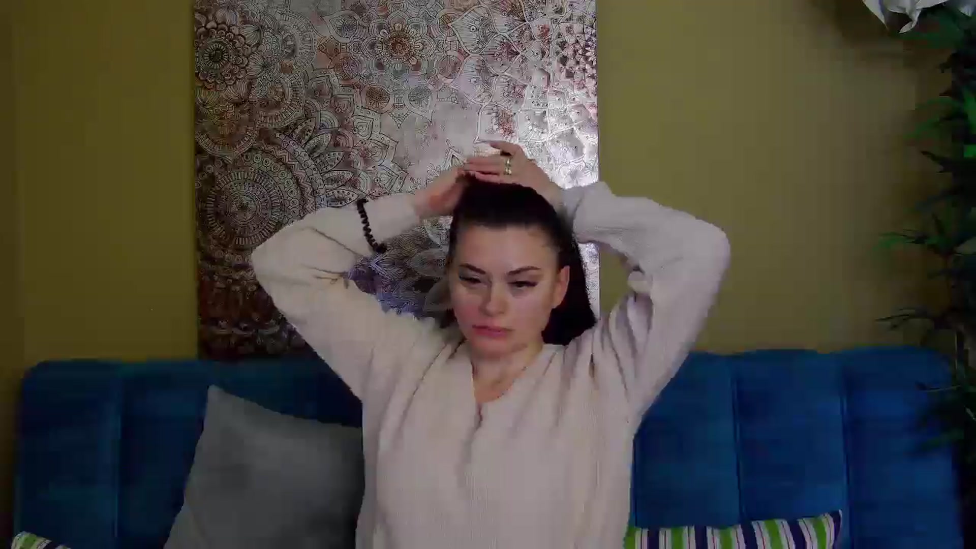 Gallery image thumbnail from ForeverChic's myfreecams stream on, 11/16/2025, 08:55 image 19 of 20