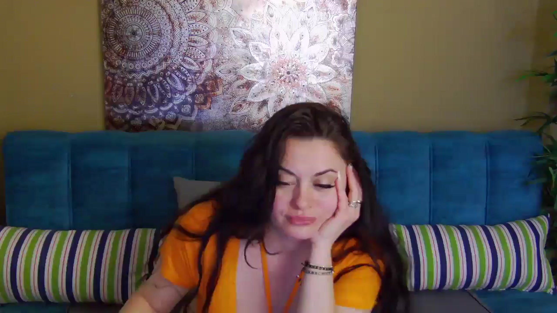 Gallery image thumbnail from ForeverChic's myfreecams stream on, 11/20/2025, 12:37 image 3 of 20