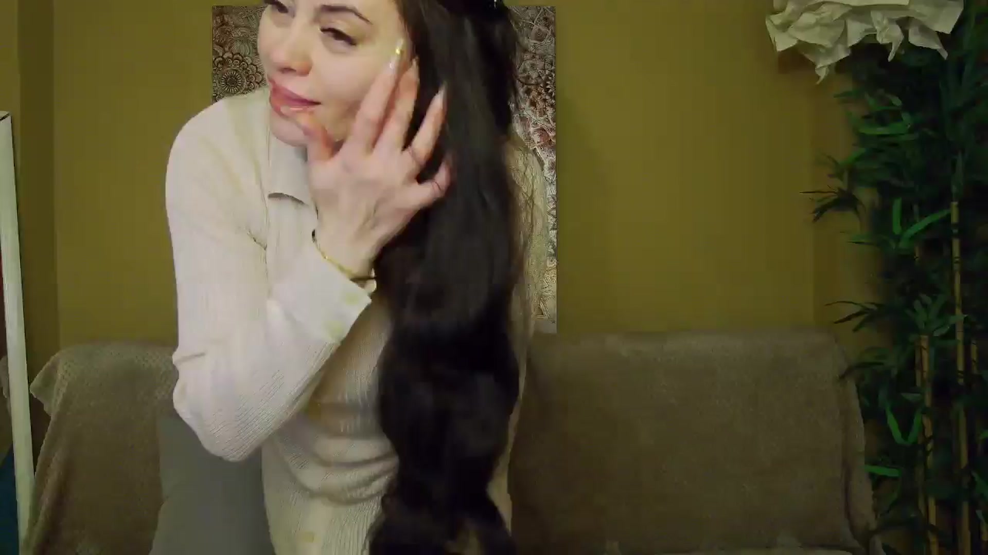 Gallery image thumbnail from ForeverChic's myfreecams stream on, 11/28/2025, 09:29 image 1 of 20