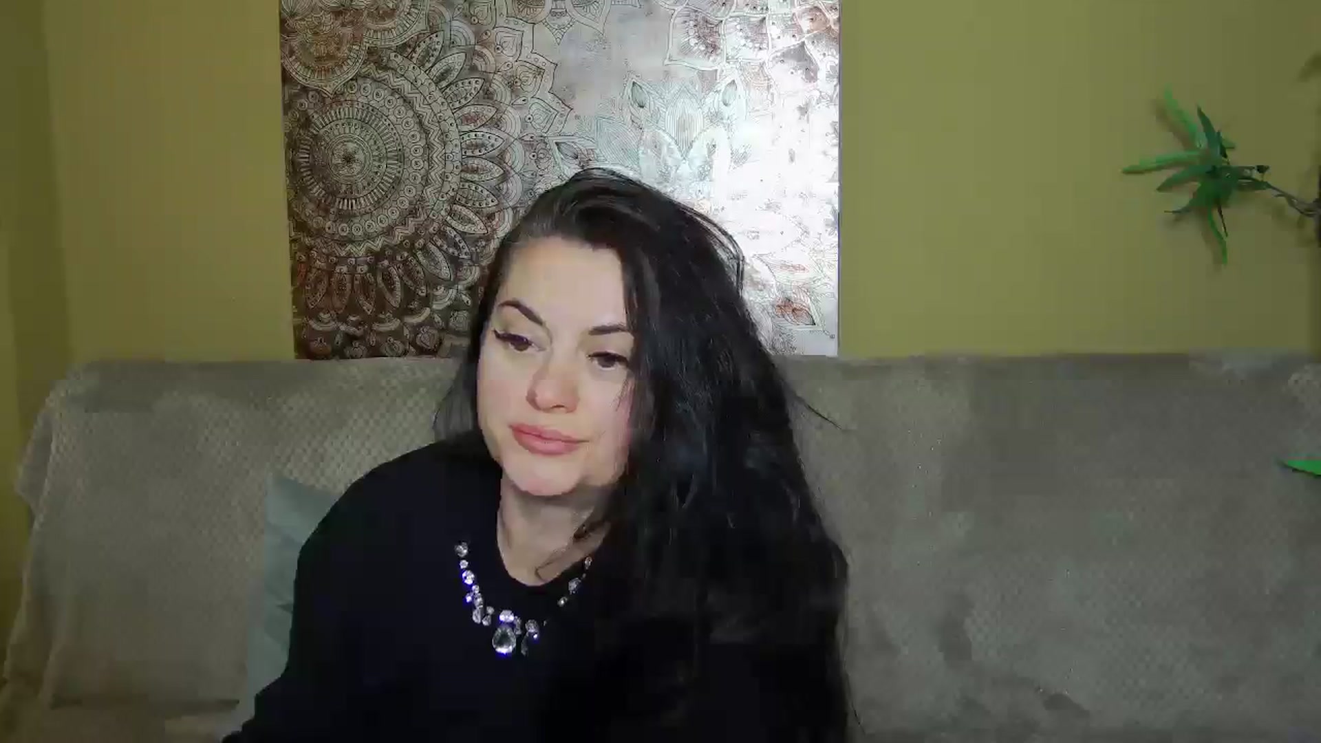 Gallery image thumbnail from ForeverChic's myfreecams stream on, 12/02/2025, 14:22 image 14 of 20