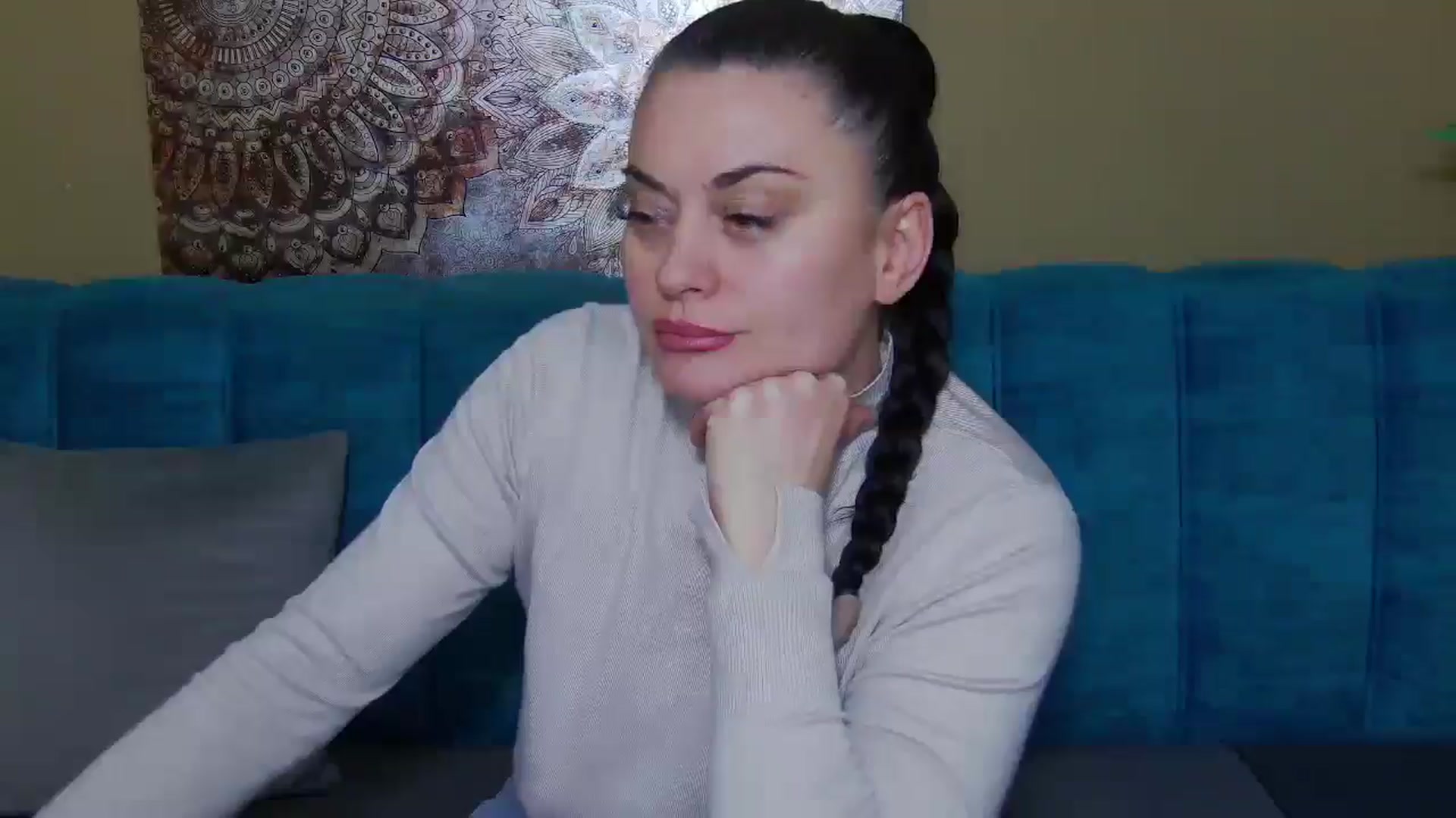 Gallery image thumbnail from ForeverChic's myfreecams stream on, 12/18/2025, 14:23 image 8 of 20