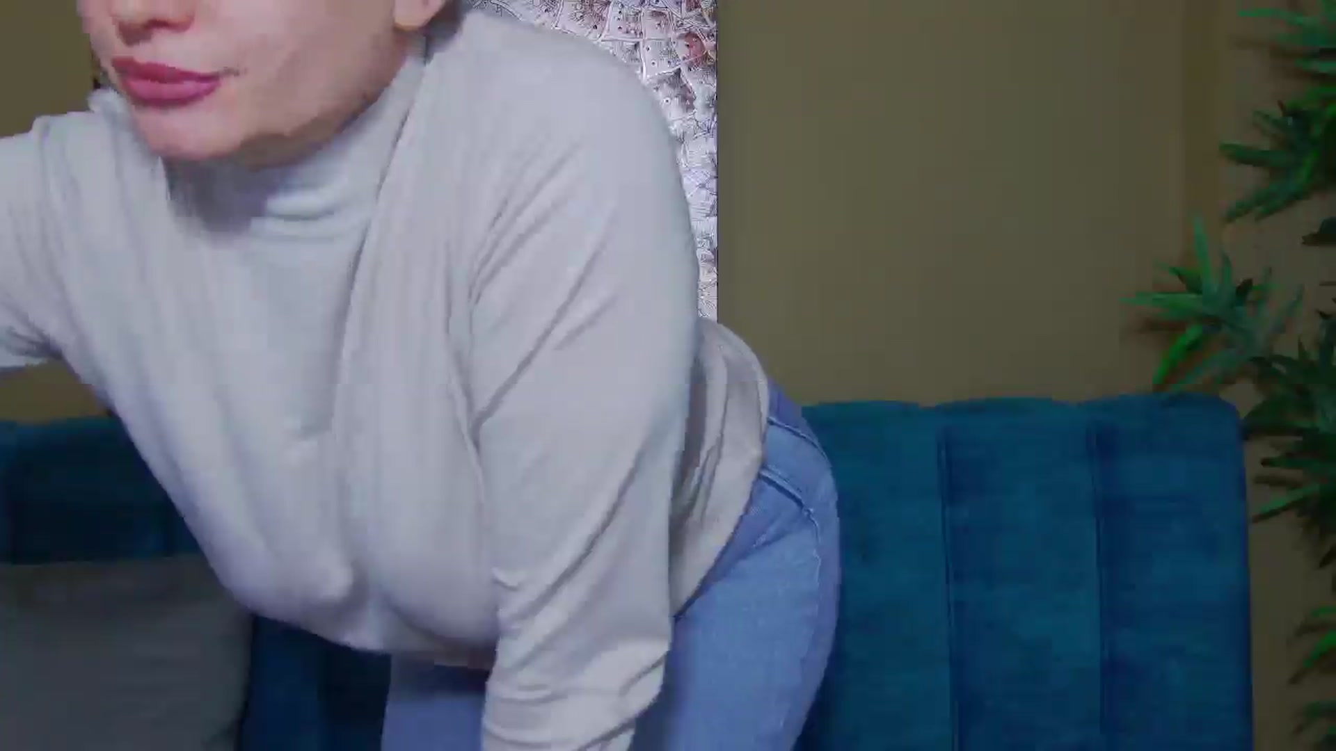 Gallery image thumbnail from ForeverChic's myfreecams stream on, 12/18/2025, 14:23 image 3 of 20