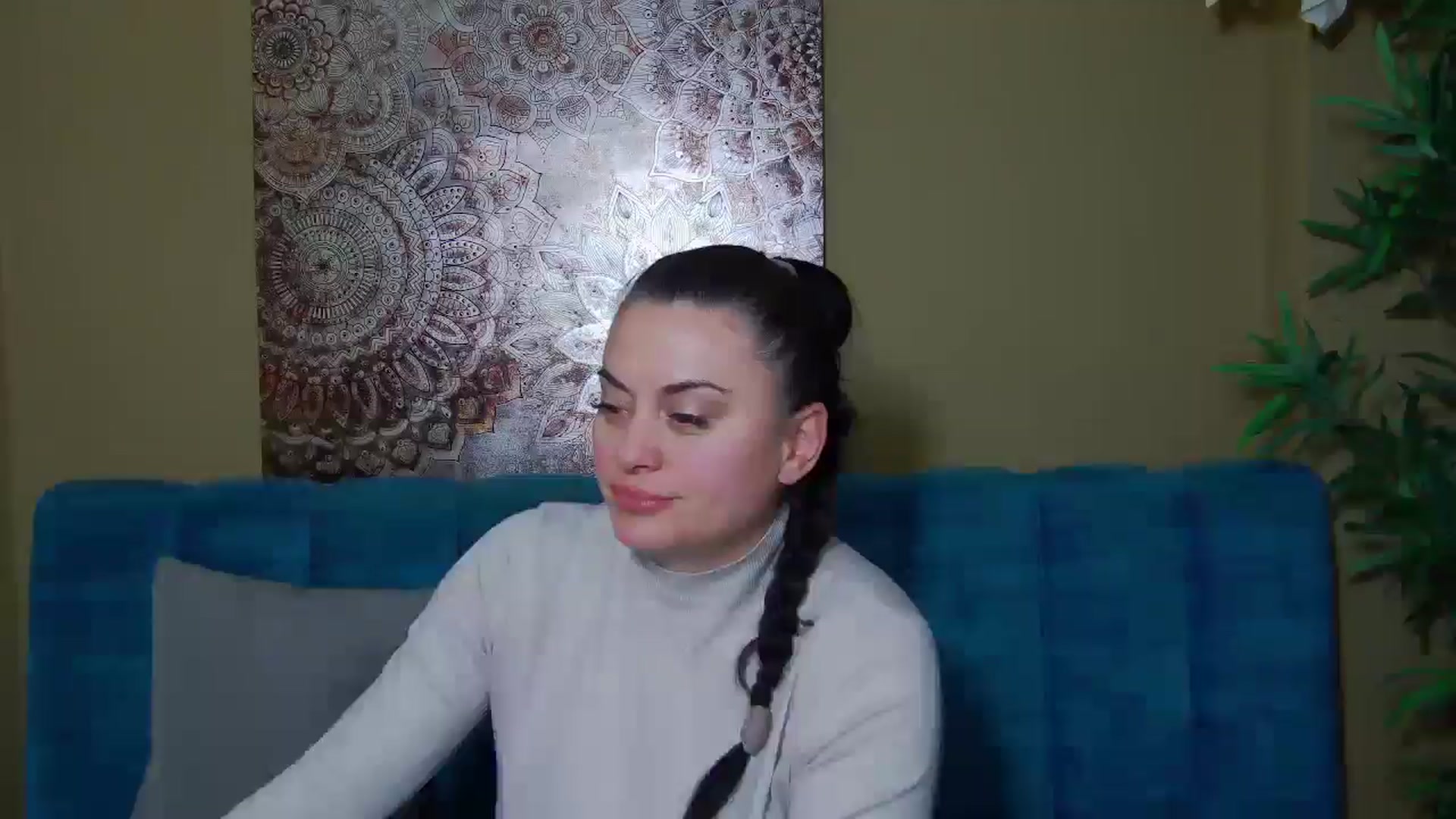 Gallery image thumbnail from ForeverChic's myfreecams stream on, 12/18/2025, 18:07 image 17 of 20