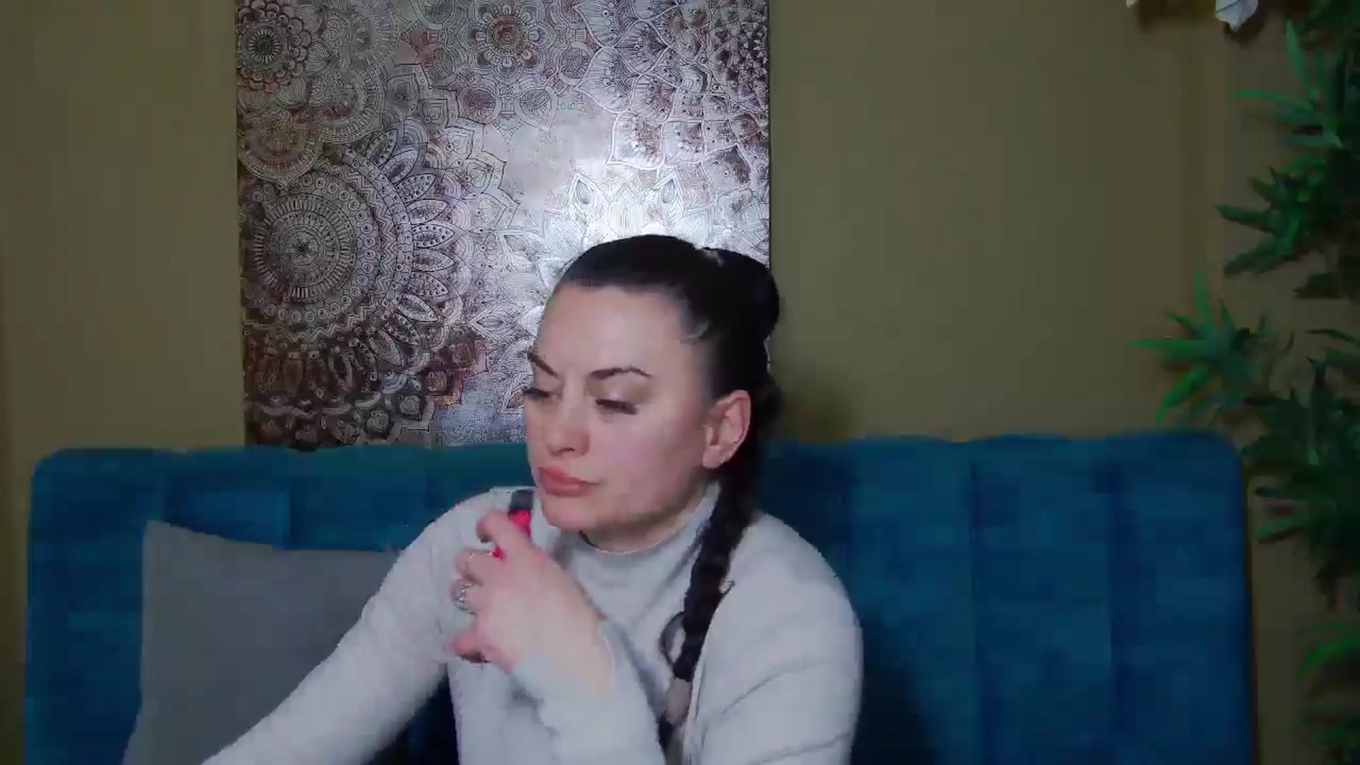 Gallery image thumbnail from ForeverChic's myfreecams stream on, 12/18/2025, 18:07 image 16 of 20