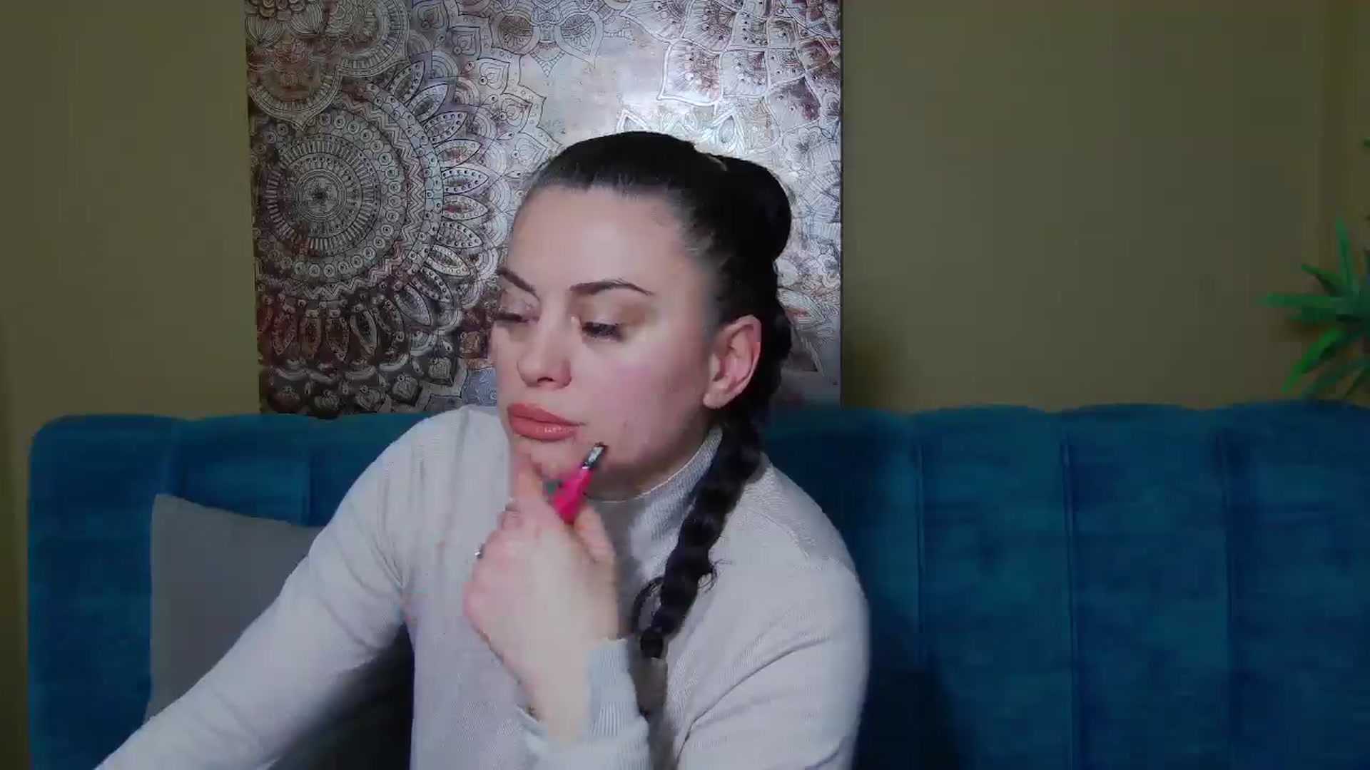 Gallery image thumbnail from ForeverChic's myfreecams stream on, 12/18/2025, 18:07 image 9 of 20