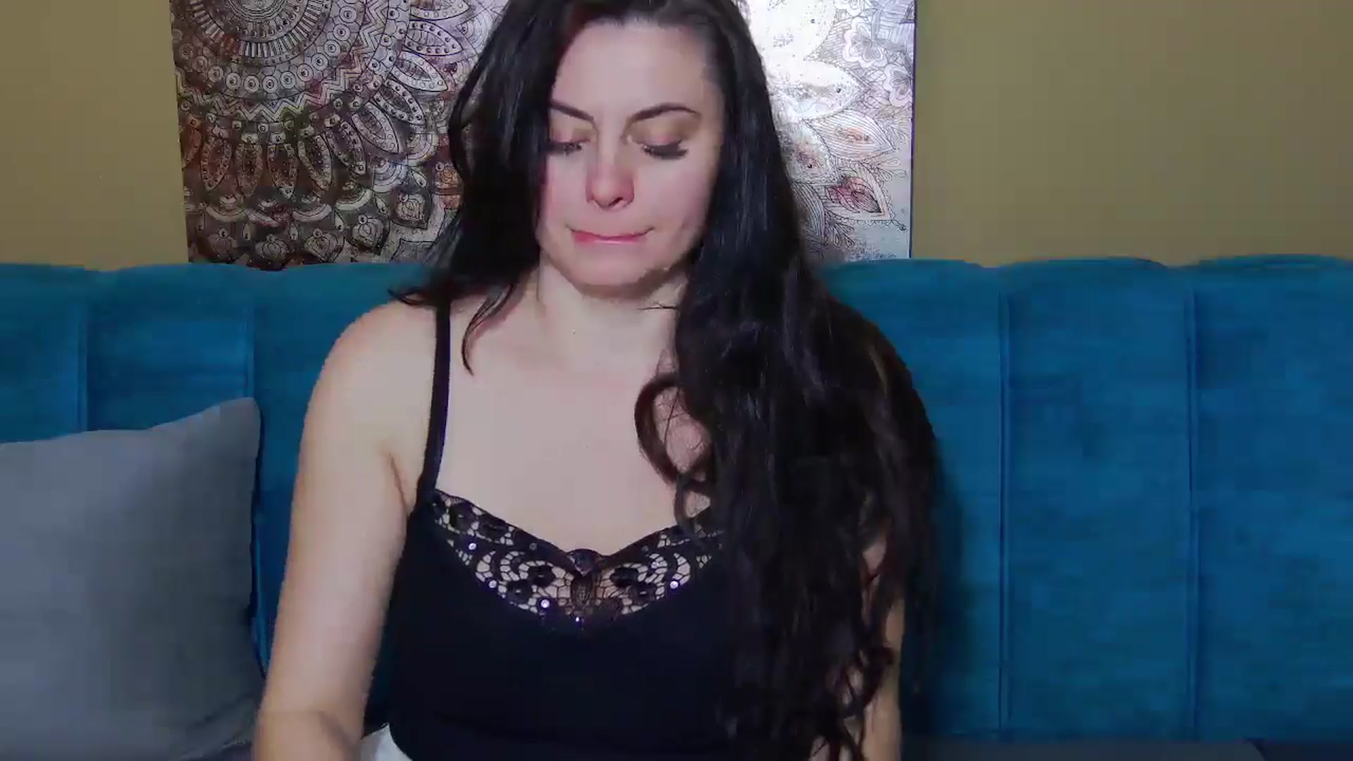 Gallery image thumbnail from ForeverChic's myfreecams stream on, 12/20/2025, 13:01 image 11 of 20