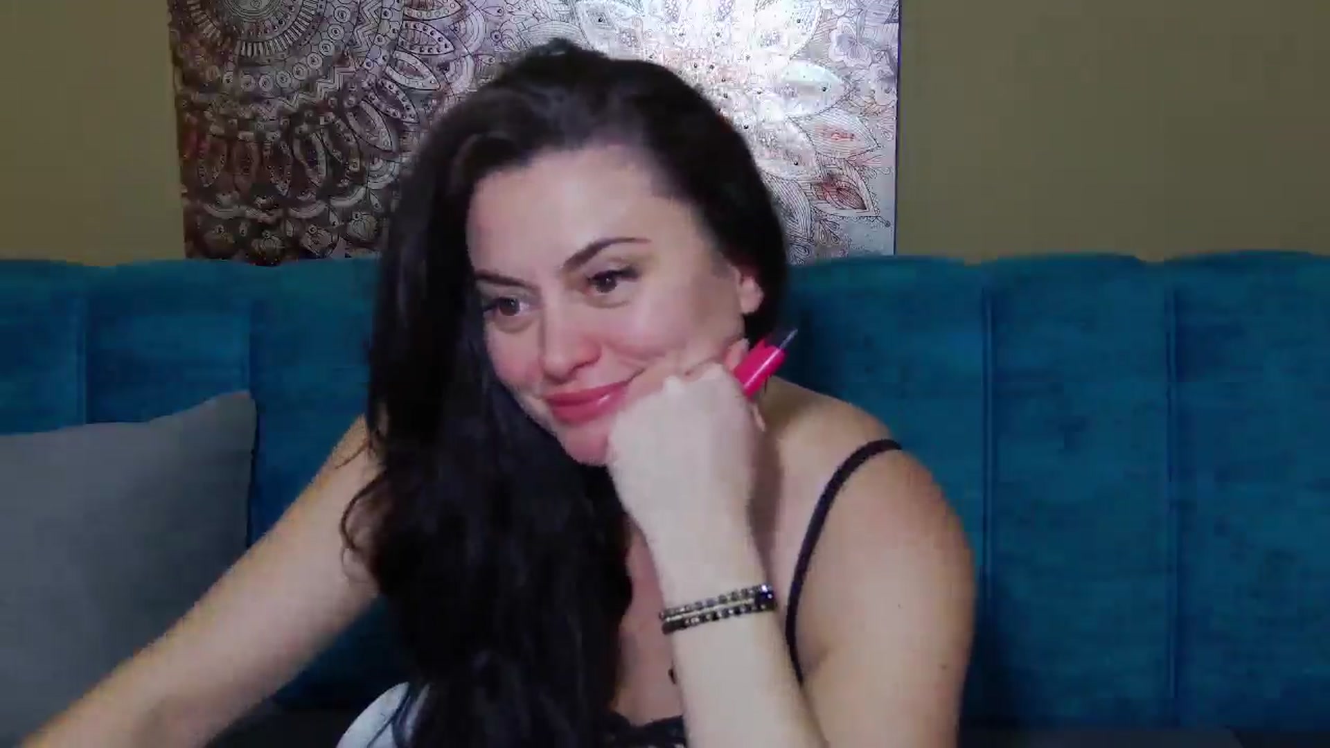Gallery image thumbnail from ForeverChic's myfreecams stream on, 12/20/2025, 13:01 image 8 of 20