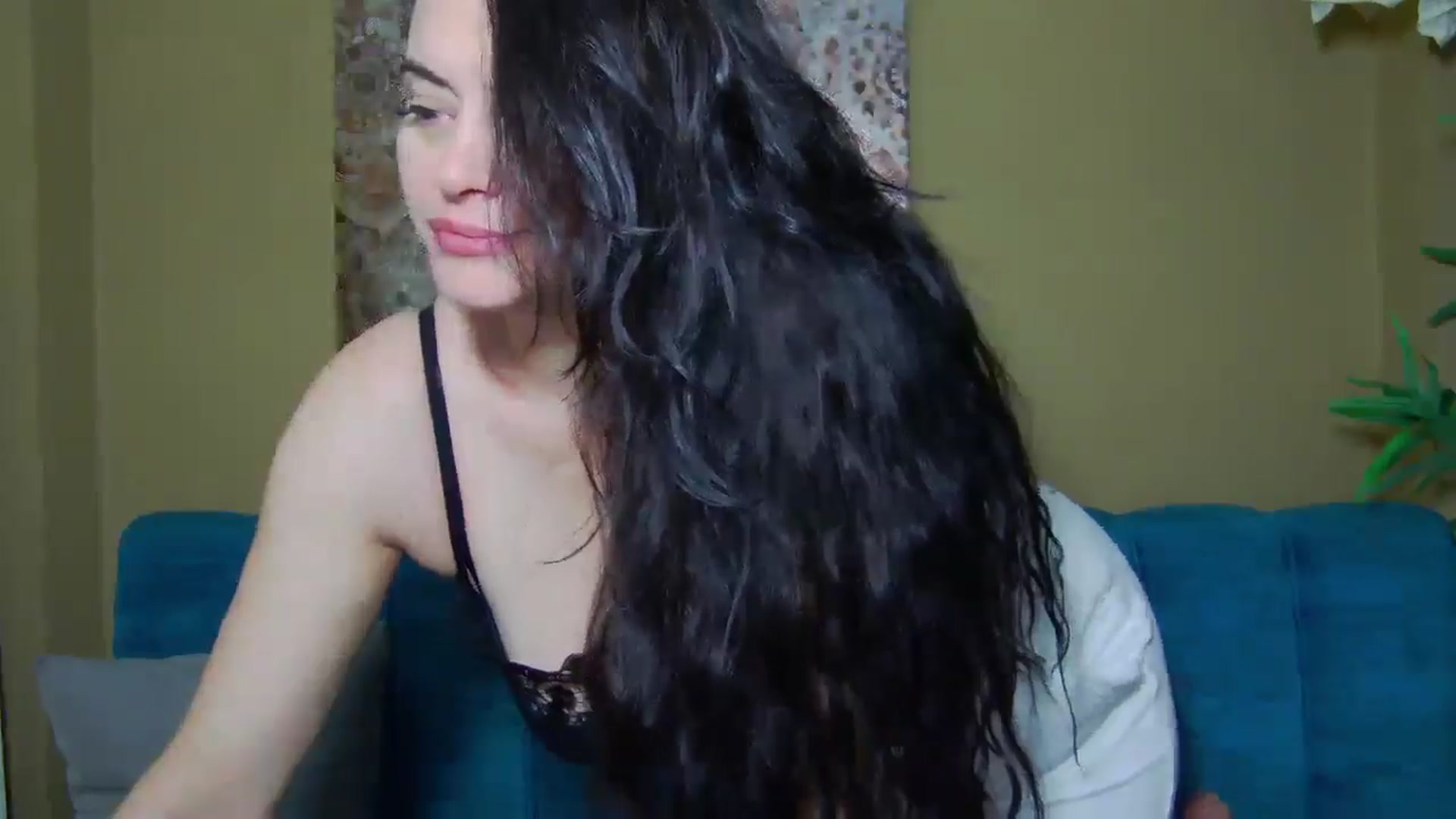 Gallery image thumbnail from ForeverChic's myfreecams stream on, 12/20/2025, 13:01 image 15 of 20