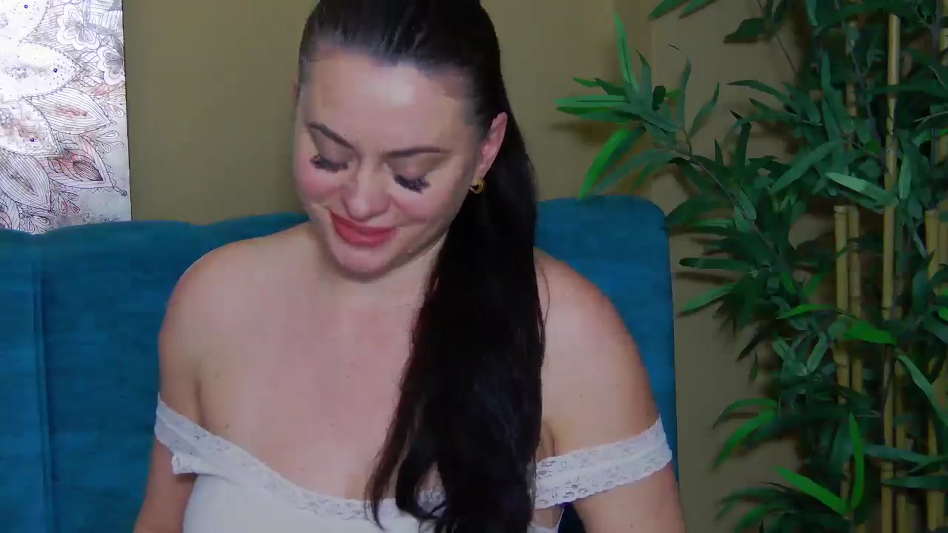 Gallery image thumbnail from ForeverChic's myfreecams stream on, 12/22/2025, 14:09 image 16 of 20