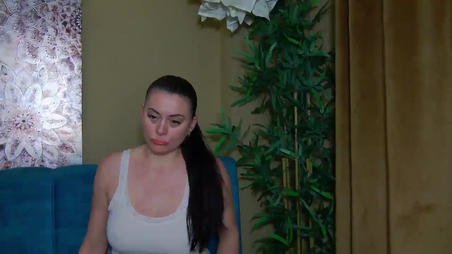 Gallery image thumbnail from ForeverChic's myfreecams stream on, 12/22/2025, 14:09 image 19 of 20