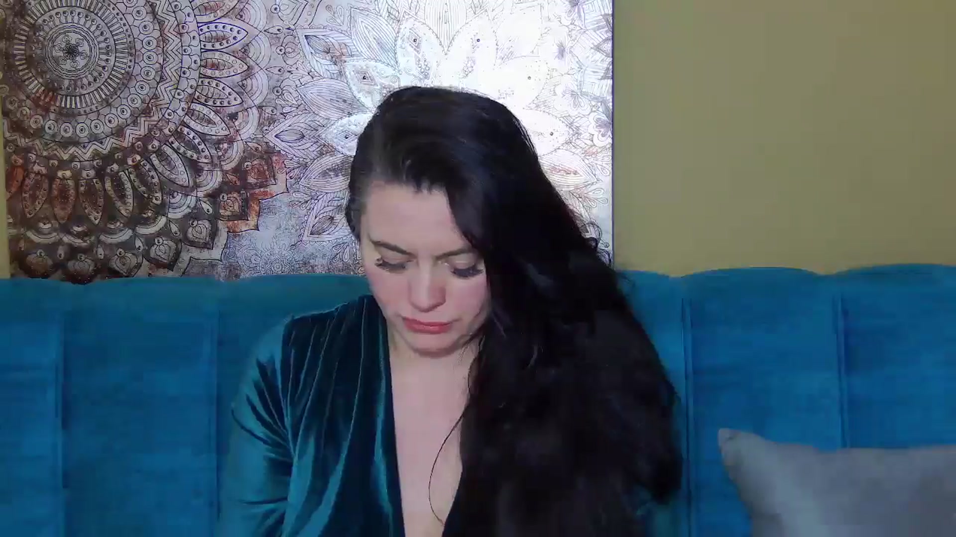Gallery image thumbnail from ForeverChic's myfreecams stream on, 12/23/2025, 14:34 image 17 of 20