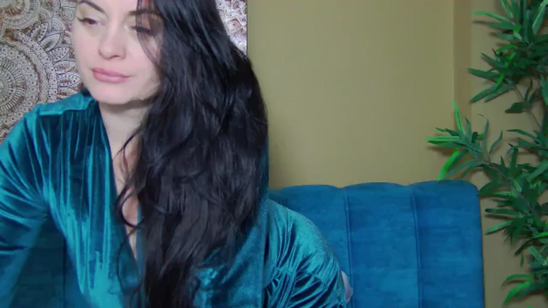 Gallery image thumbnail from ForeverChic's myfreecams stream on, 12/23/2025, 16:10 image 16 of 20