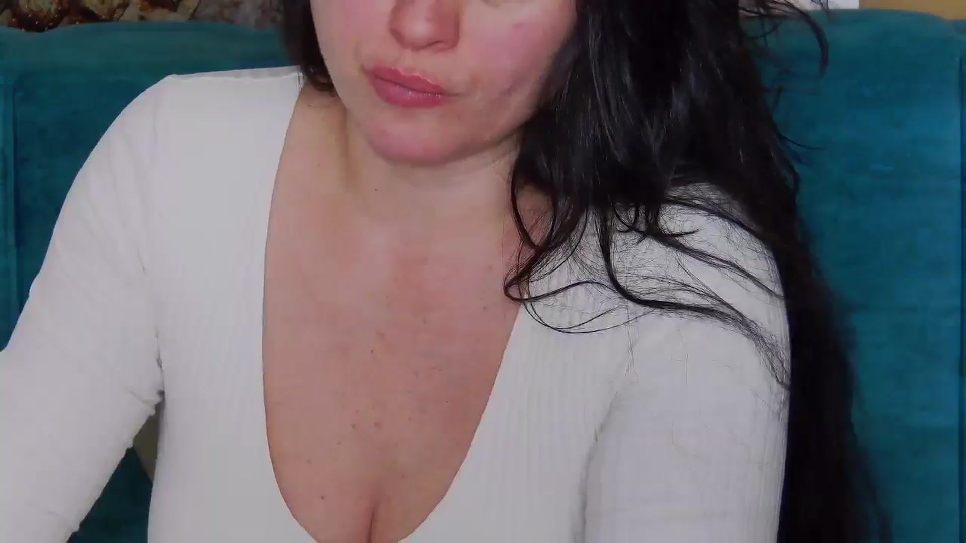 Gallery image thumbnail from ForeverChic's myfreecams stream on, 12/29/2025, 13:52 image 18 of 20