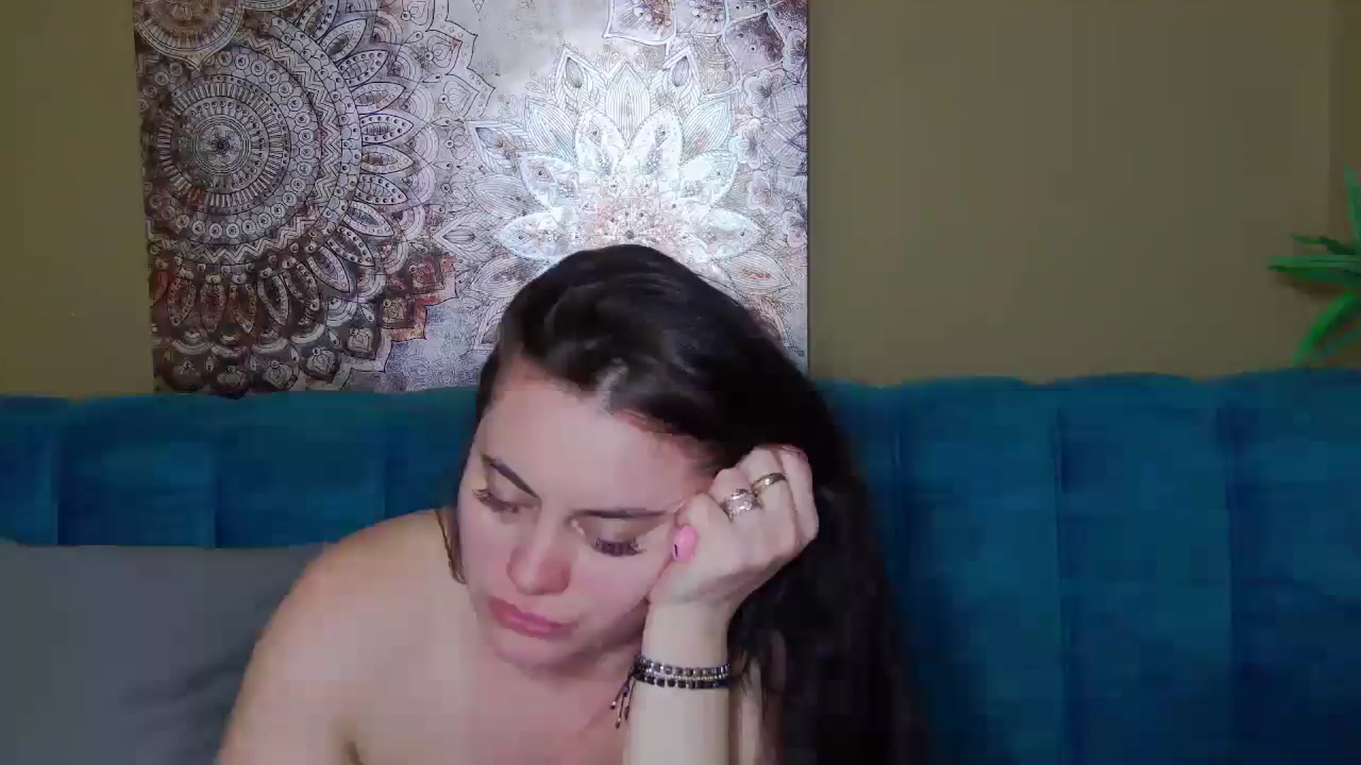 Gallery image thumbnail from ForeverChic's myfreecams stream on, 12/29/2025, 17:19 image 7 of 20