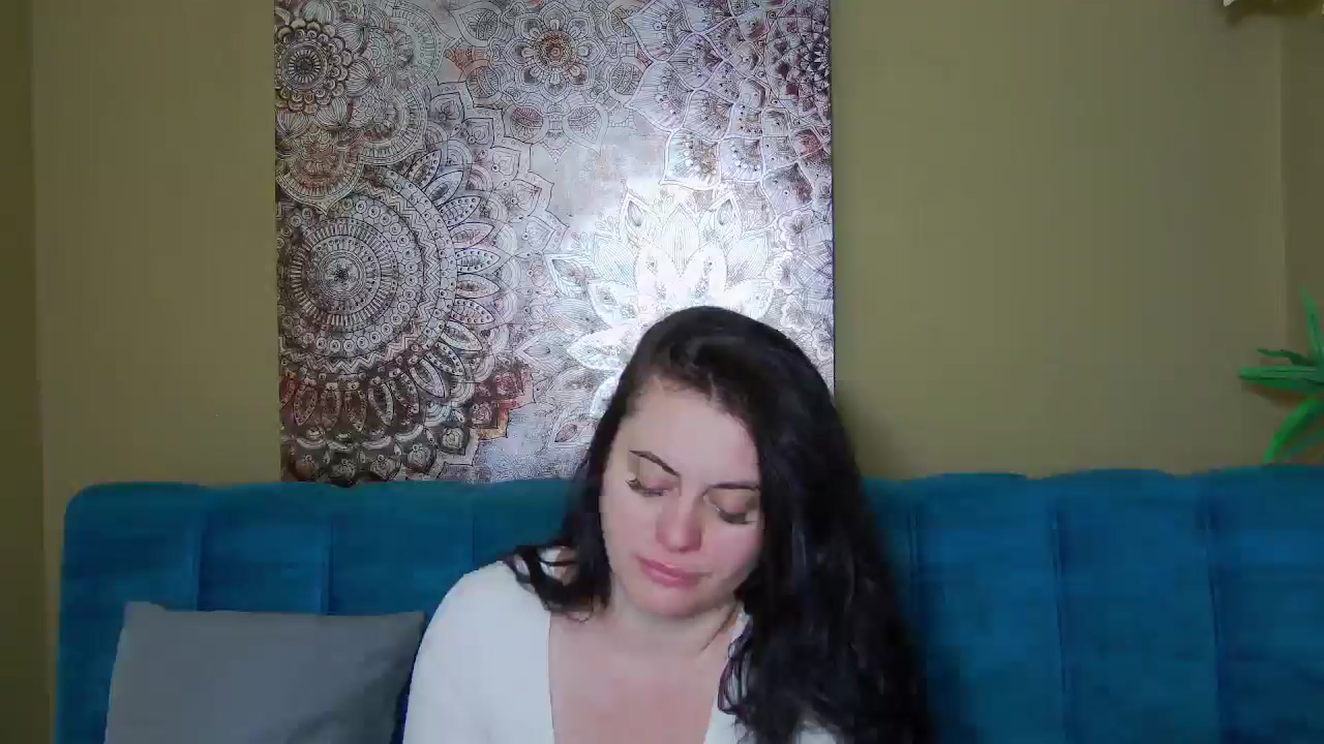 Gallery image thumbnail from ForeverChic's myfreecams stream on, 12/29/2025, 17:59 image 12 of 20