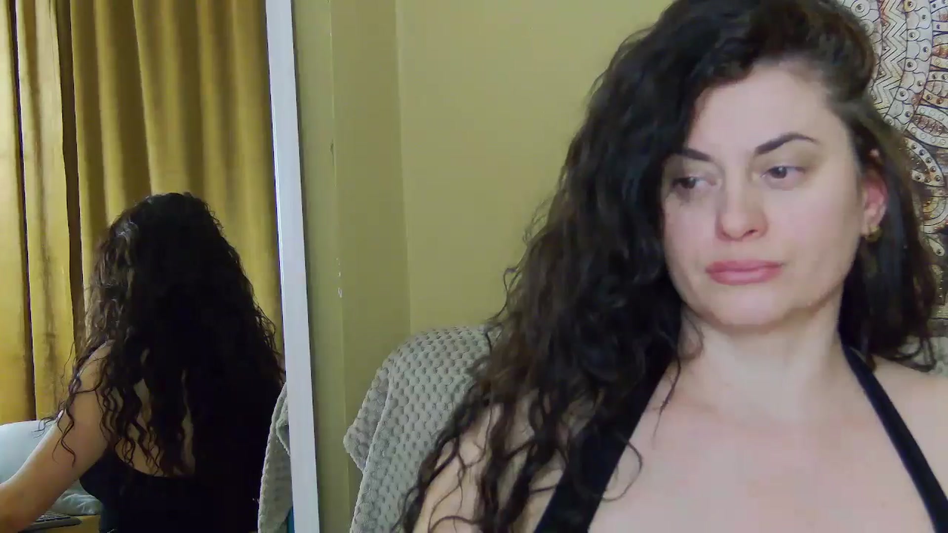 Gallery image thumbnail from ForeverChic's myfreecams stream on, 01/21/2026, 17:13 image 18 of 20