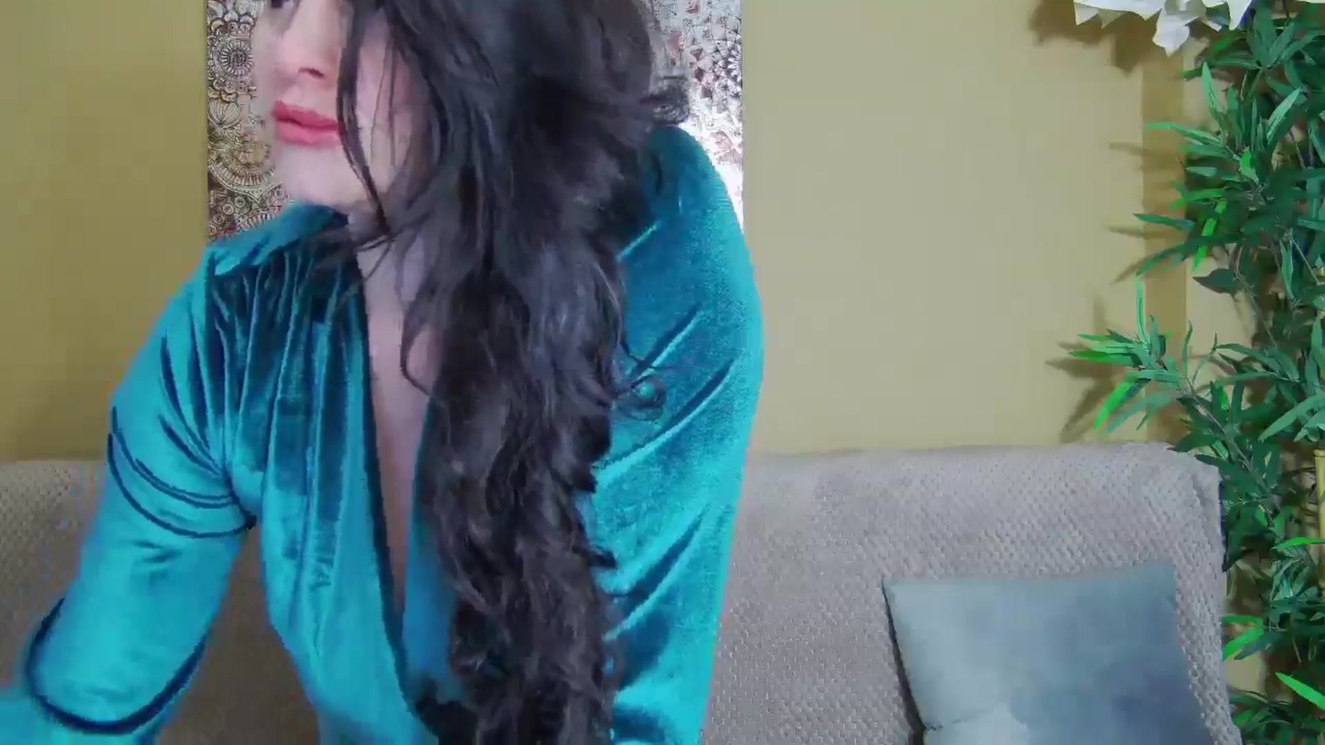 Gallery image thumbnail from ForeverChic's myfreecams stream on, 02/04/2026, 10:12 image 4 of 20