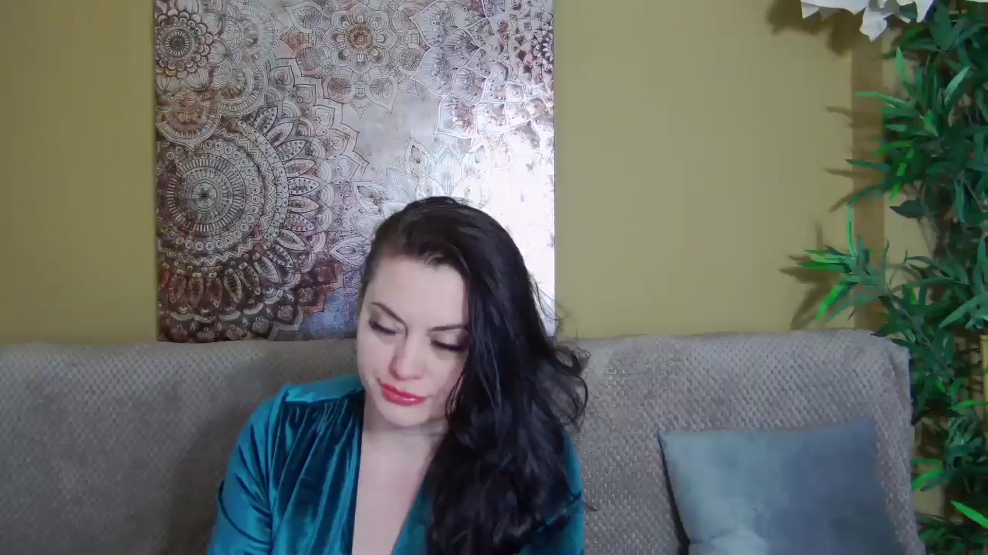 Gallery image thumbnail from ForeverChic's myfreecams stream on, 02/04/2026, 10:12 image 1 of 20