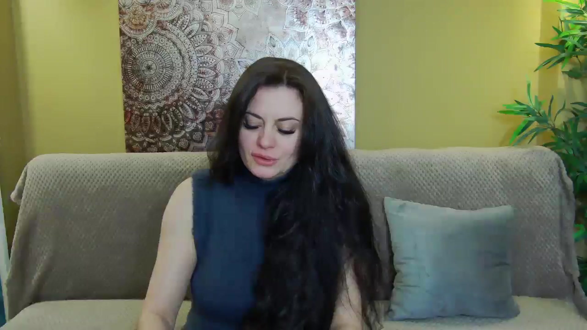 Gallery image thumbnail from ForeverChic's myfreecams stream on, 02/05/2026, 10:35 image 8 of 20