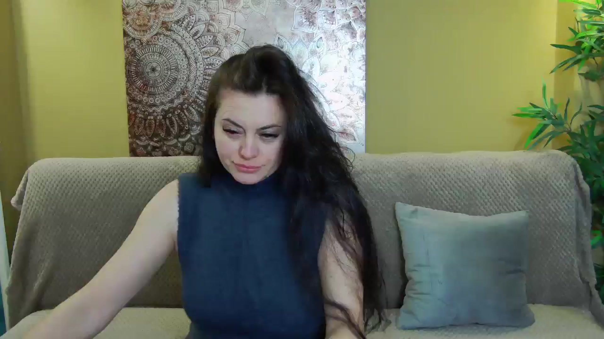Gallery image thumbnail from ForeverChic's myfreecams stream on, 02/05/2026, 10:35 image 1 of 20