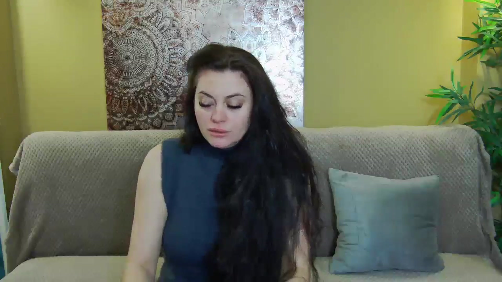 Gallery image thumbnail from ForeverChic's myfreecams stream on, 02/05/2026, 10:35 image 5 of 20