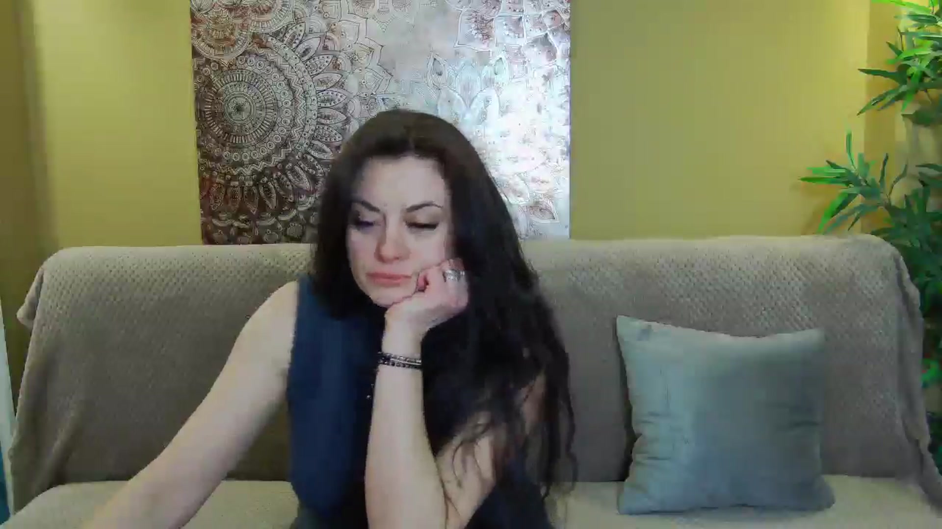 Gallery image thumbnail from ForeverChic's myfreecams stream on, 02/05/2026, 10:35 image 7 of 20