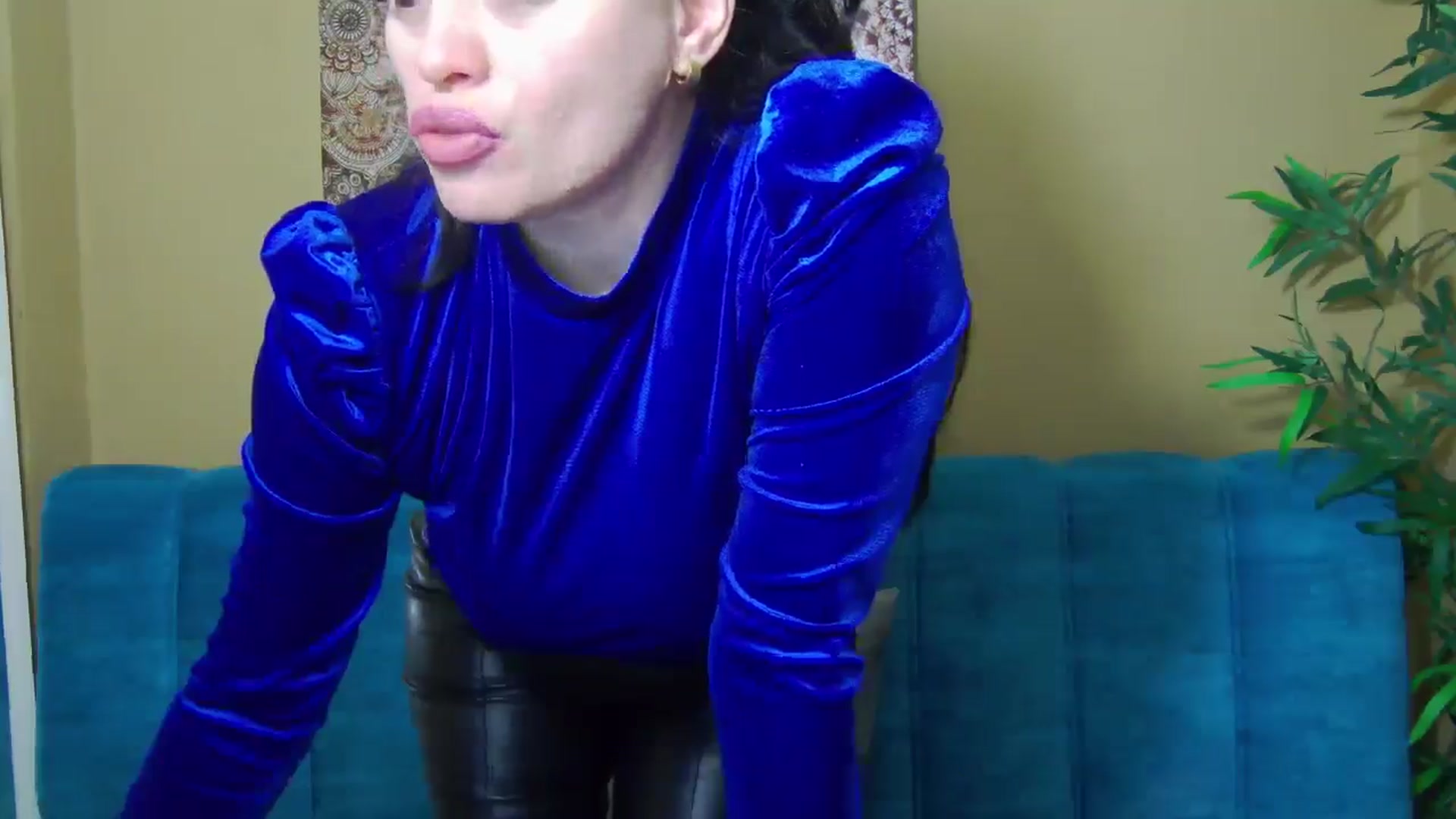 Gallery image thumbnail from ForeverChic's myfreecams stream on, 02/20/2026, 11:49 image 4 of 20