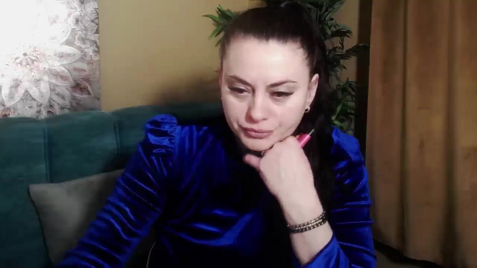 Gallery image thumbnail from ForeverChic's myfreecams stream on, 02/20/2026, 16:59 image 4 of 20