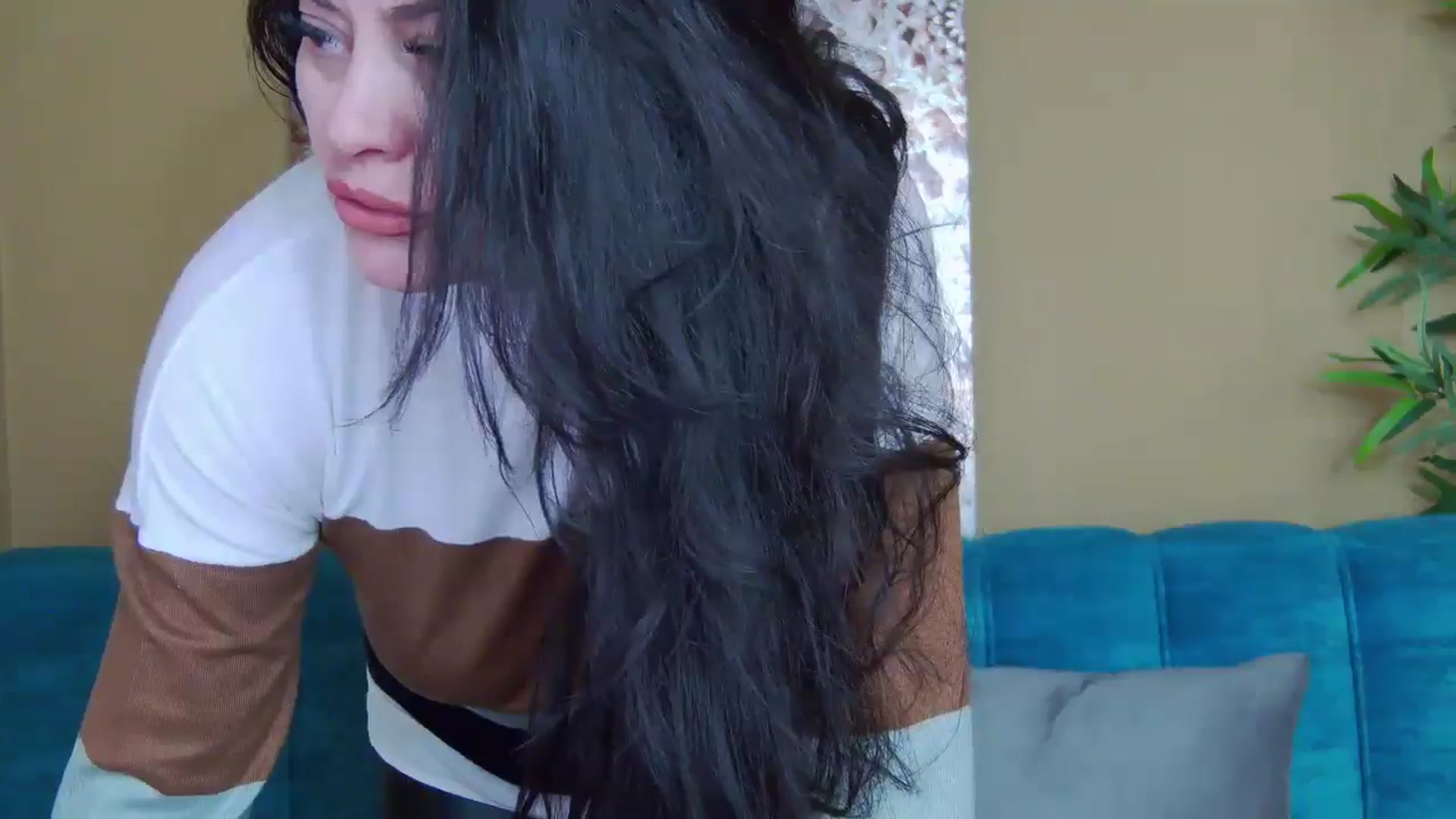 Gallery image thumbnail from ForeverChic's myfreecams stream on, 02/23/2026, 12:23 image 4 of 20