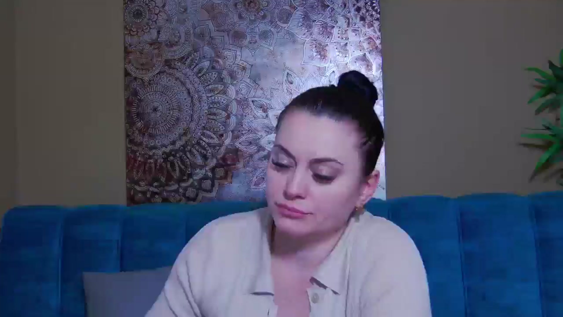 Gallery image thumbnail from ForeverChic's myfreecams stream on, 02/24/2026, 17:51 image 12 of 20