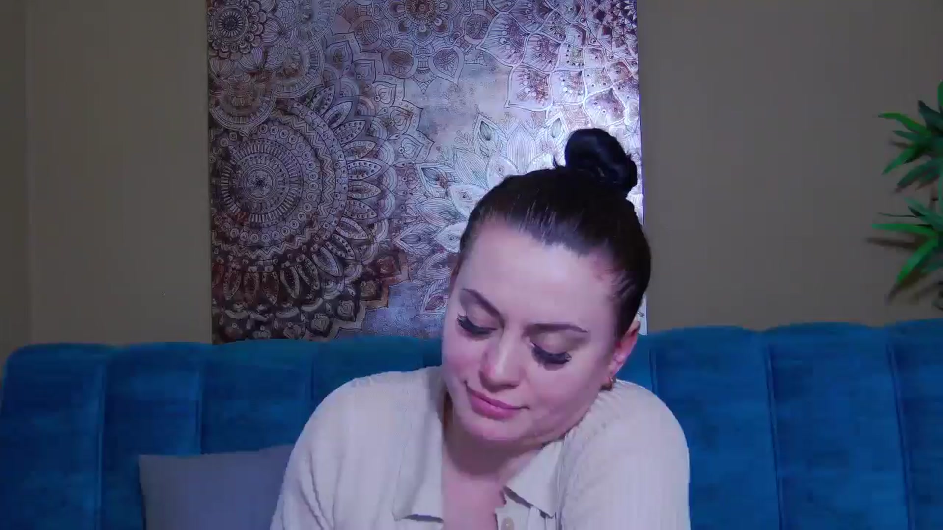 Gallery image thumbnail from ForeverChic's myfreecams stream on, 02/24/2026, 17:51 image 18 of 20