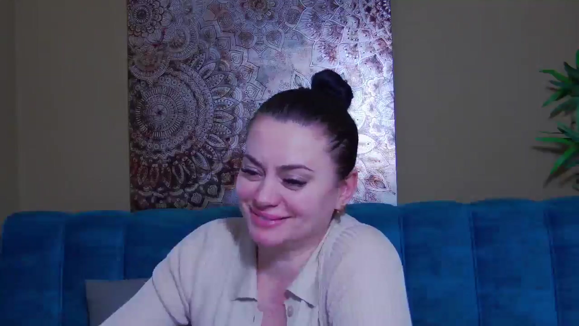 Gallery image thumbnail from ForeverChic's myfreecams stream on, 02/24/2026, 17:51 image 15 of 20