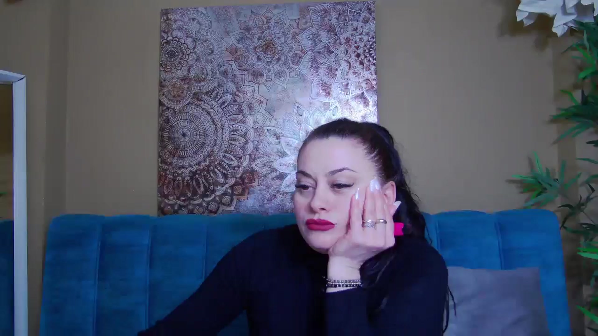 Gallery image thumbnail from ForeverChic's myfreecams stream on, 02/25/2026, 11:41 image 10 of 20