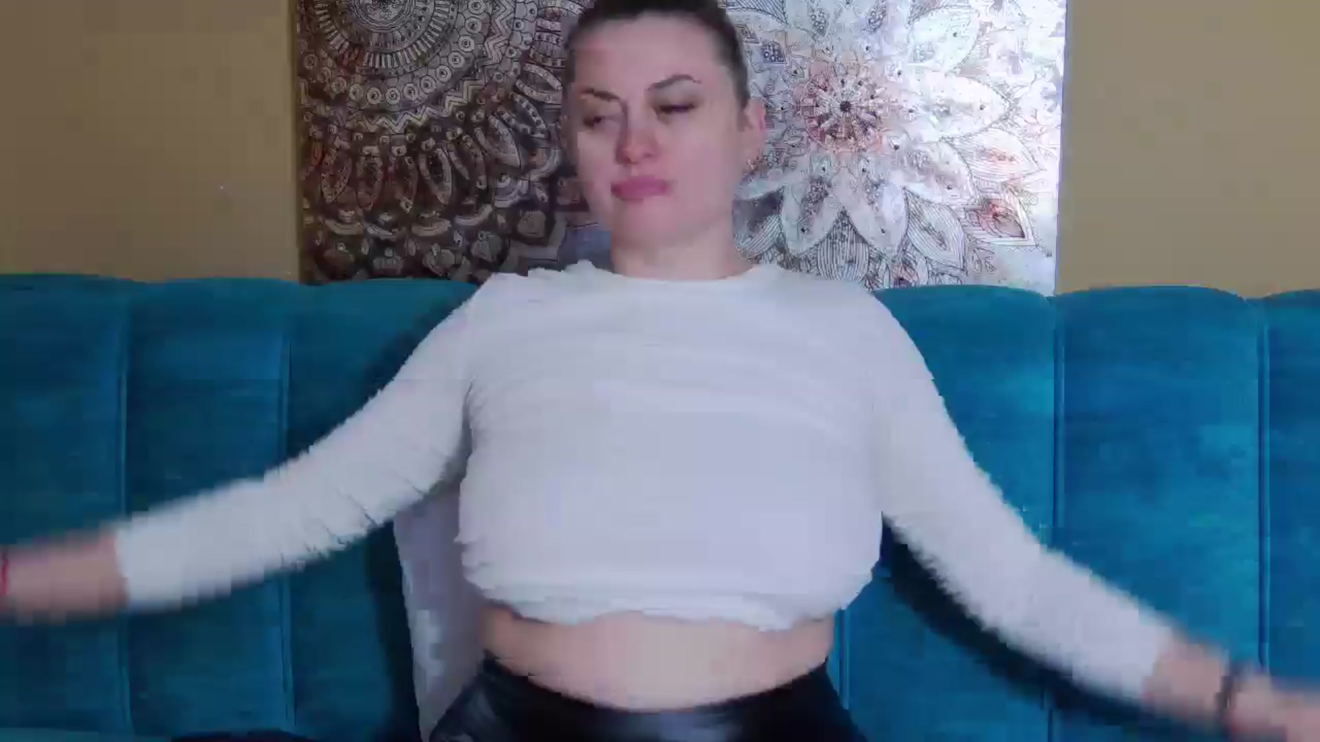 Gallery image thumbnail from ForeverChic's myfreecams stream on, 03/12/2026, 15:43 image 8 of 20