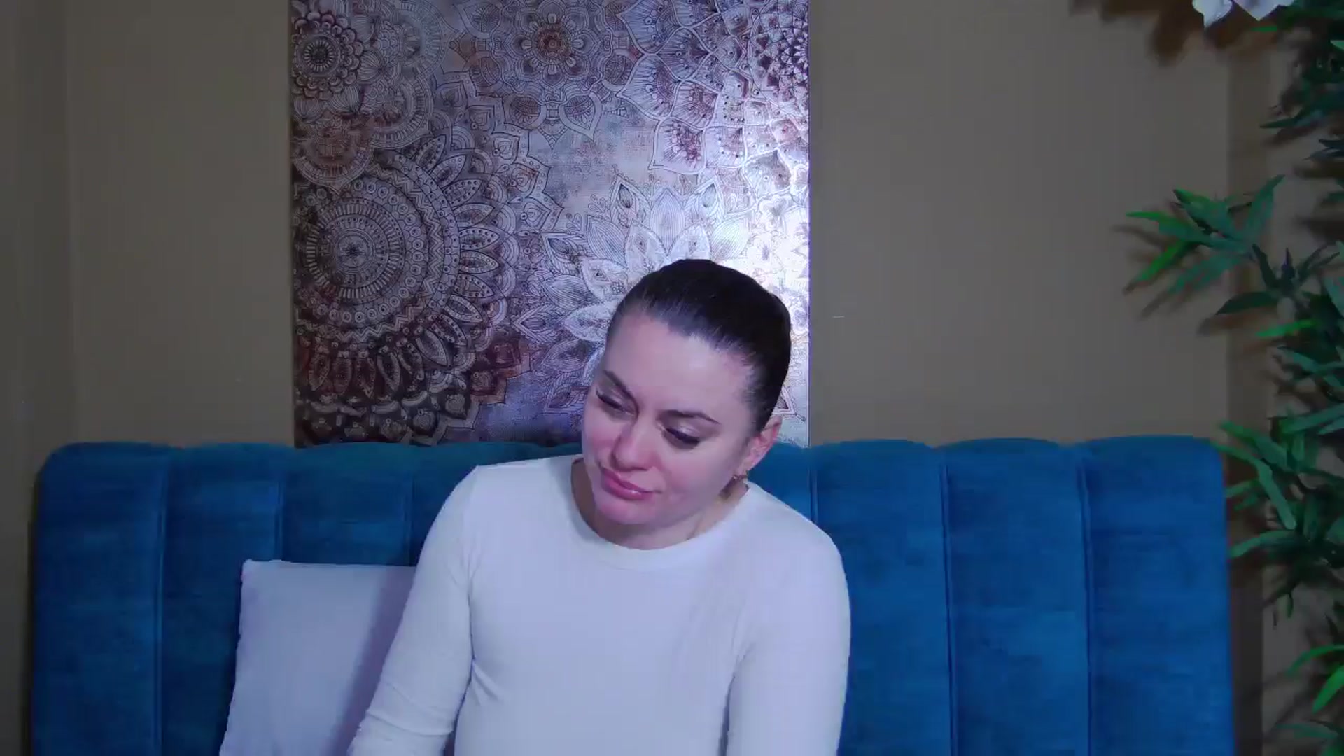 Gallery image thumbnail from ForeverChic's myfreecams stream on, 03/12/2026, 15:43 image 5 of 20