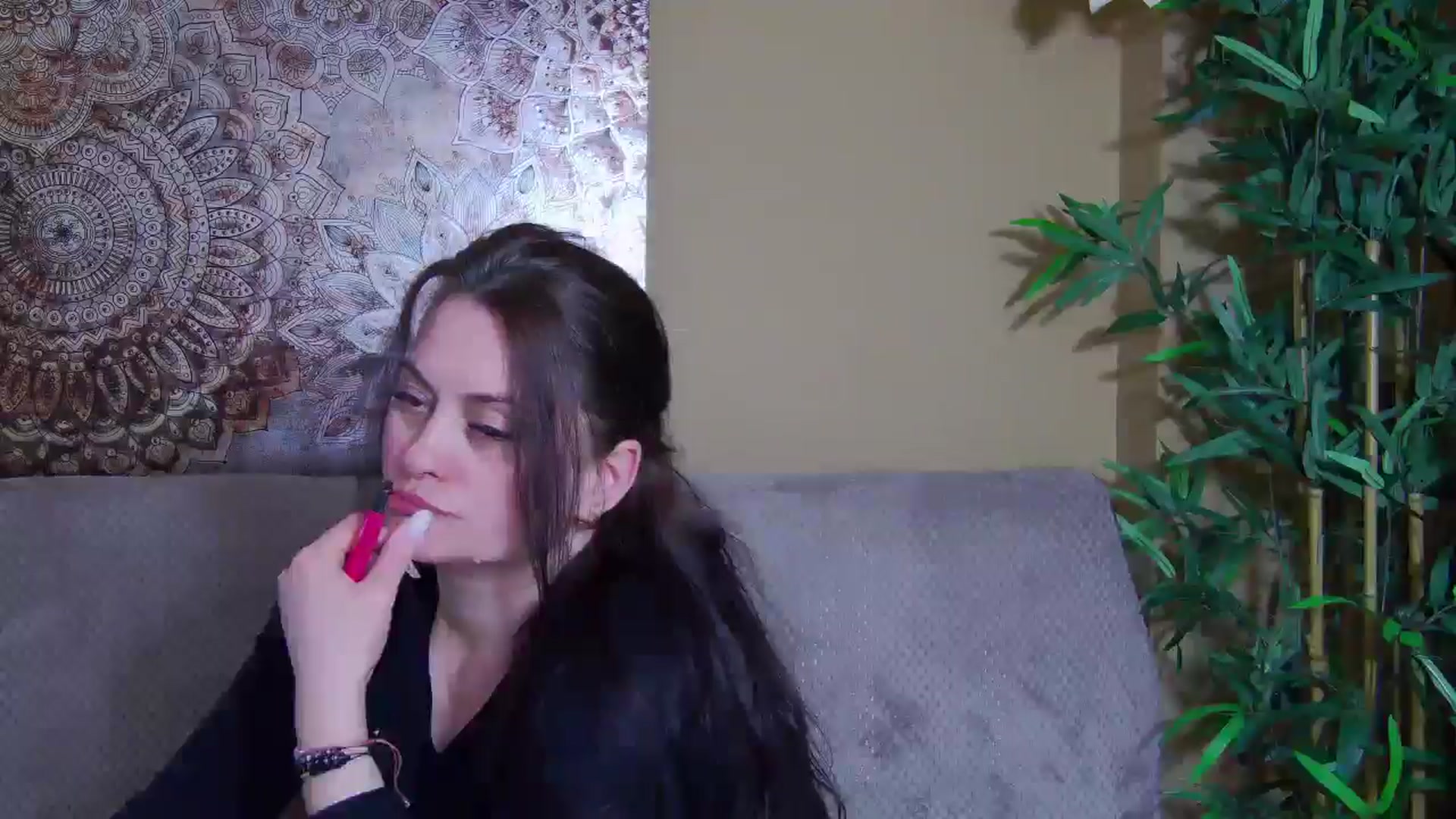 Gallery image thumbnail from ForeverChic's myfreecams stream on, 03/18/2026, 16:28 image 15 of 20