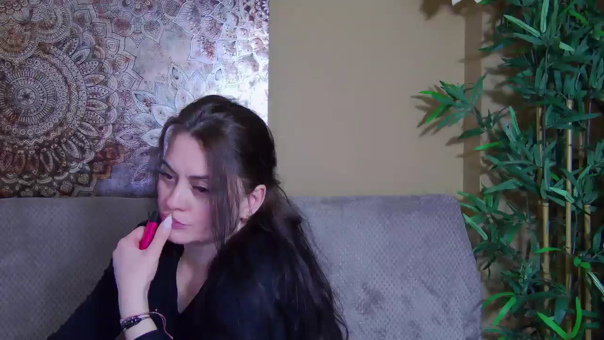 Gallery image thumbnail from ForeverChic's myfreecams stream on, 03/18/2026, 16:28 image 16 of 20