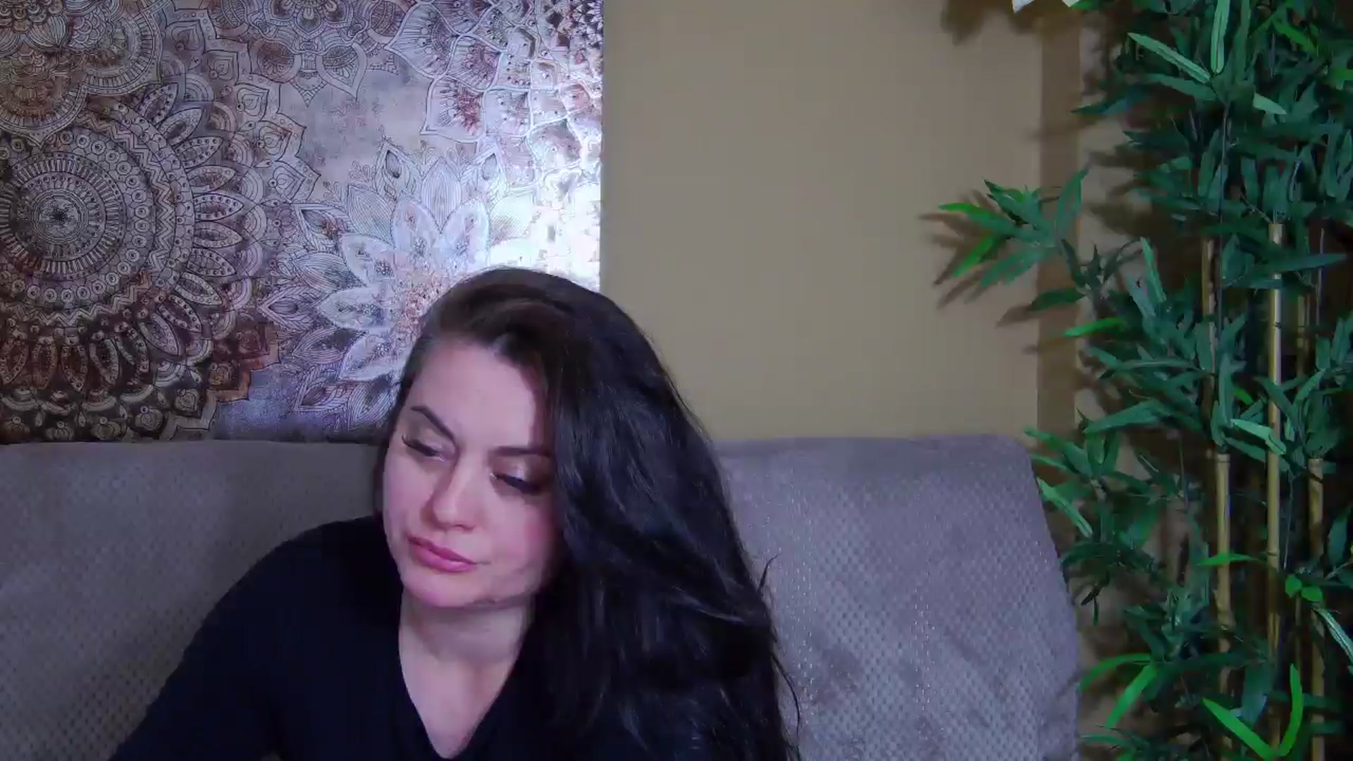 Gallery image thumbnail from ForeverChic's myfreecams stream on, 03/18/2026, 16:28 image 6 of 20